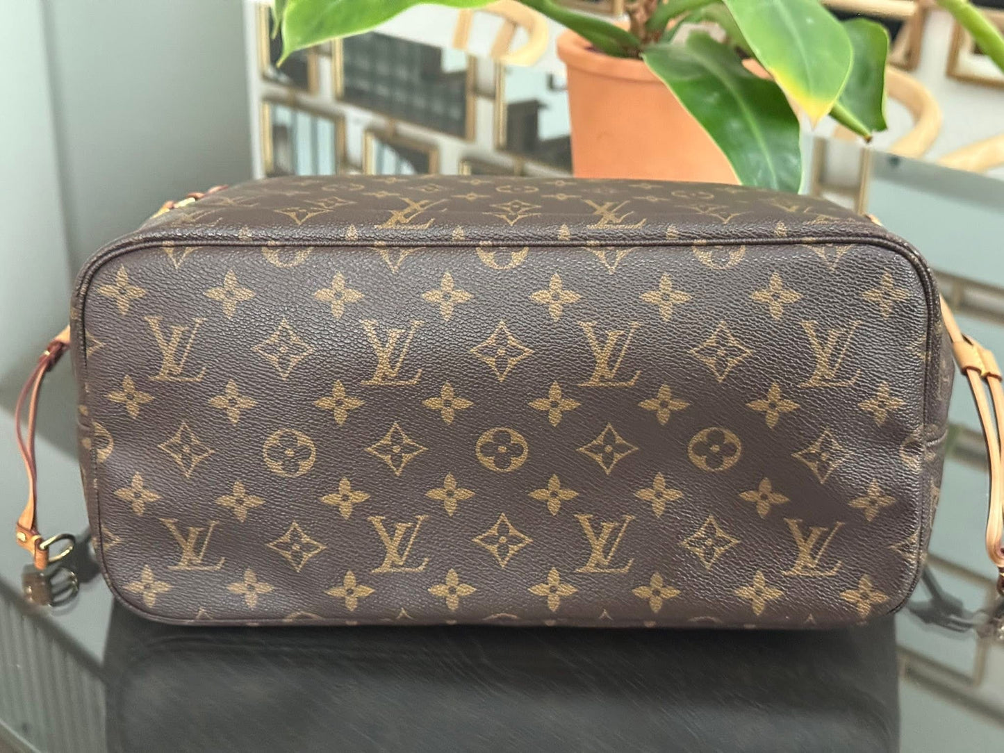 Neverfull MM Monogram in Cerise with Dustbag and Non branded Twilly🌺 📅 Year: 2014