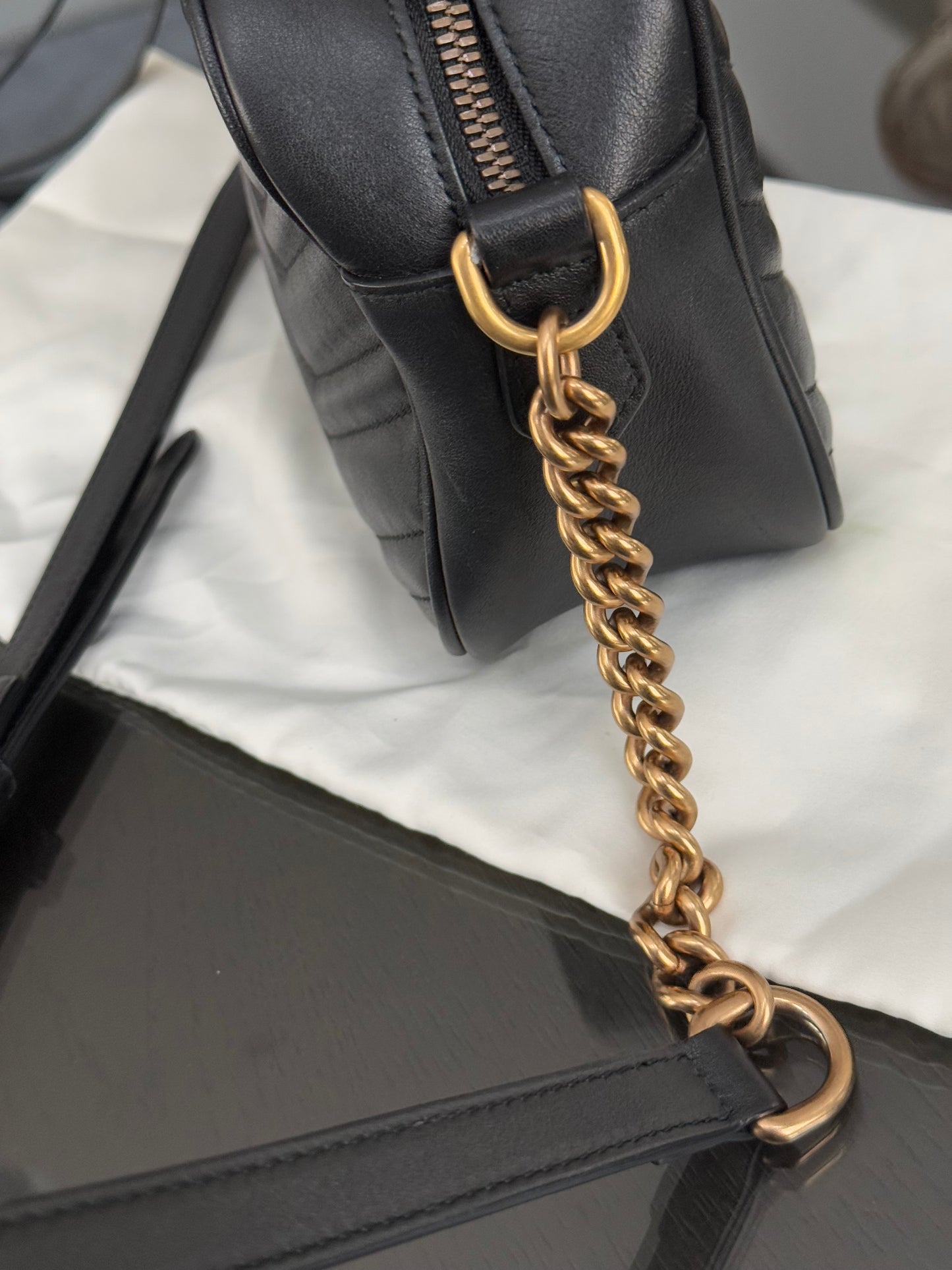 GUCCI Marmont Chain Small Shoulder/ Crossbody Bag