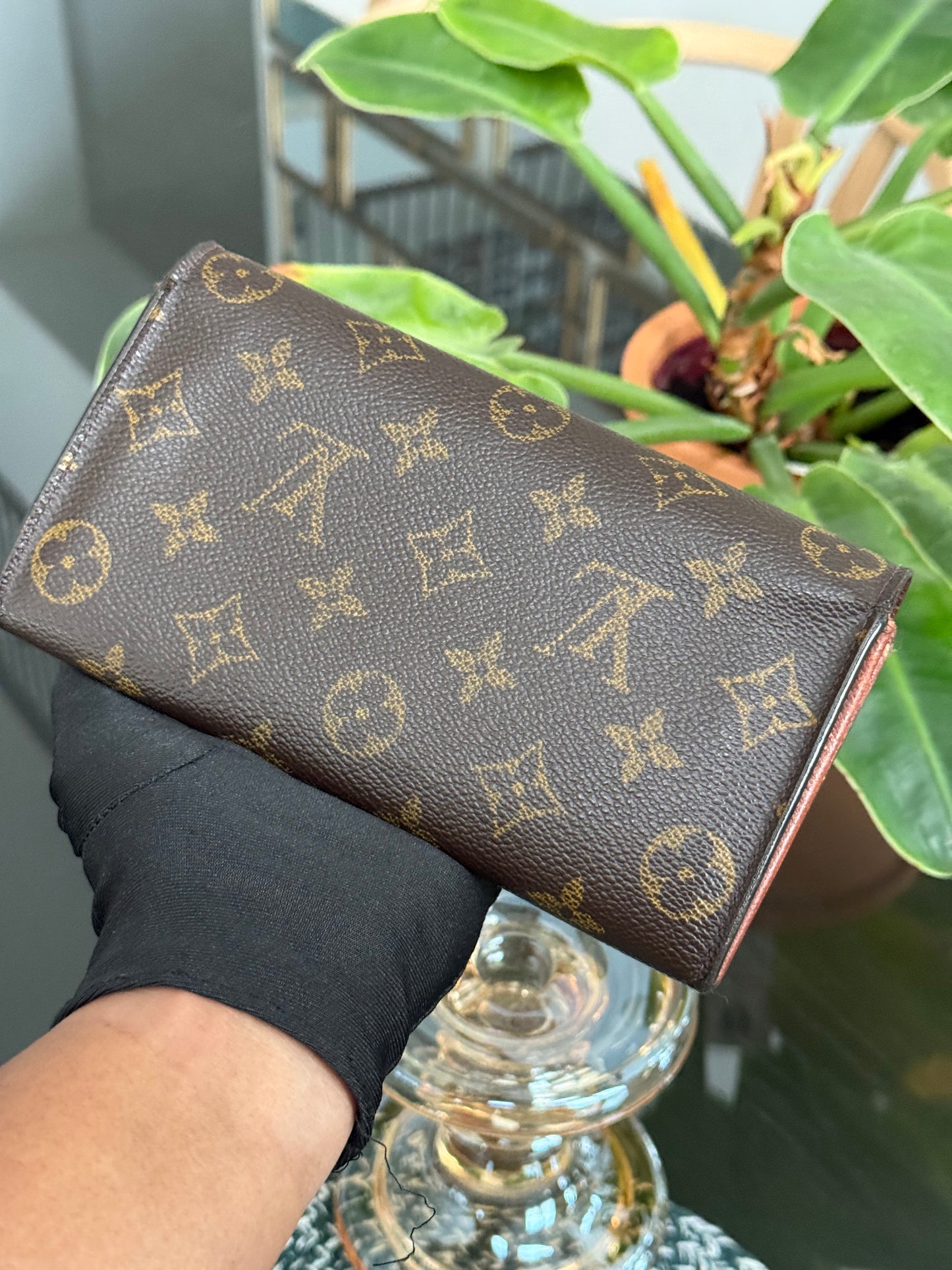 Sarah Wallet in Monogram with 2 Cardholders 🗓️ Year: 2001