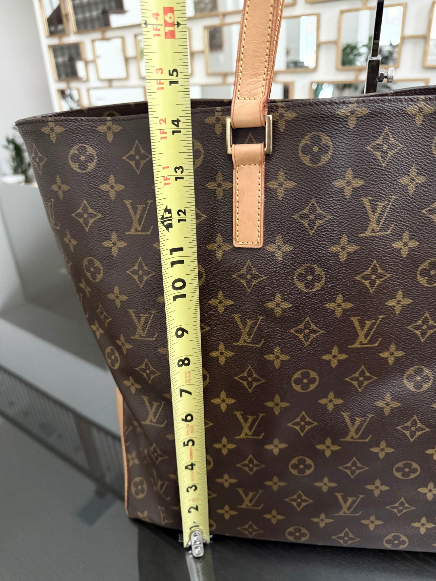 Cabas Alto in Monogram 🗓️ Year: 2002