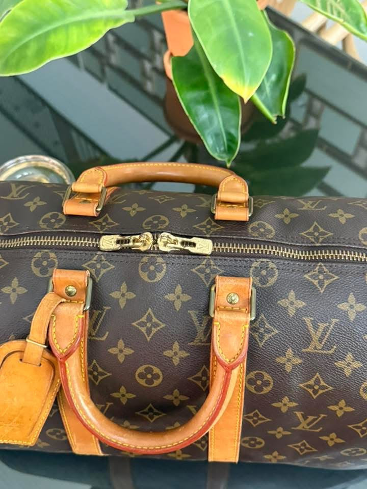 Keepall 45 Bandoulier with Original Strap , Luggage Tag and Poignet 📅 Year: 1989