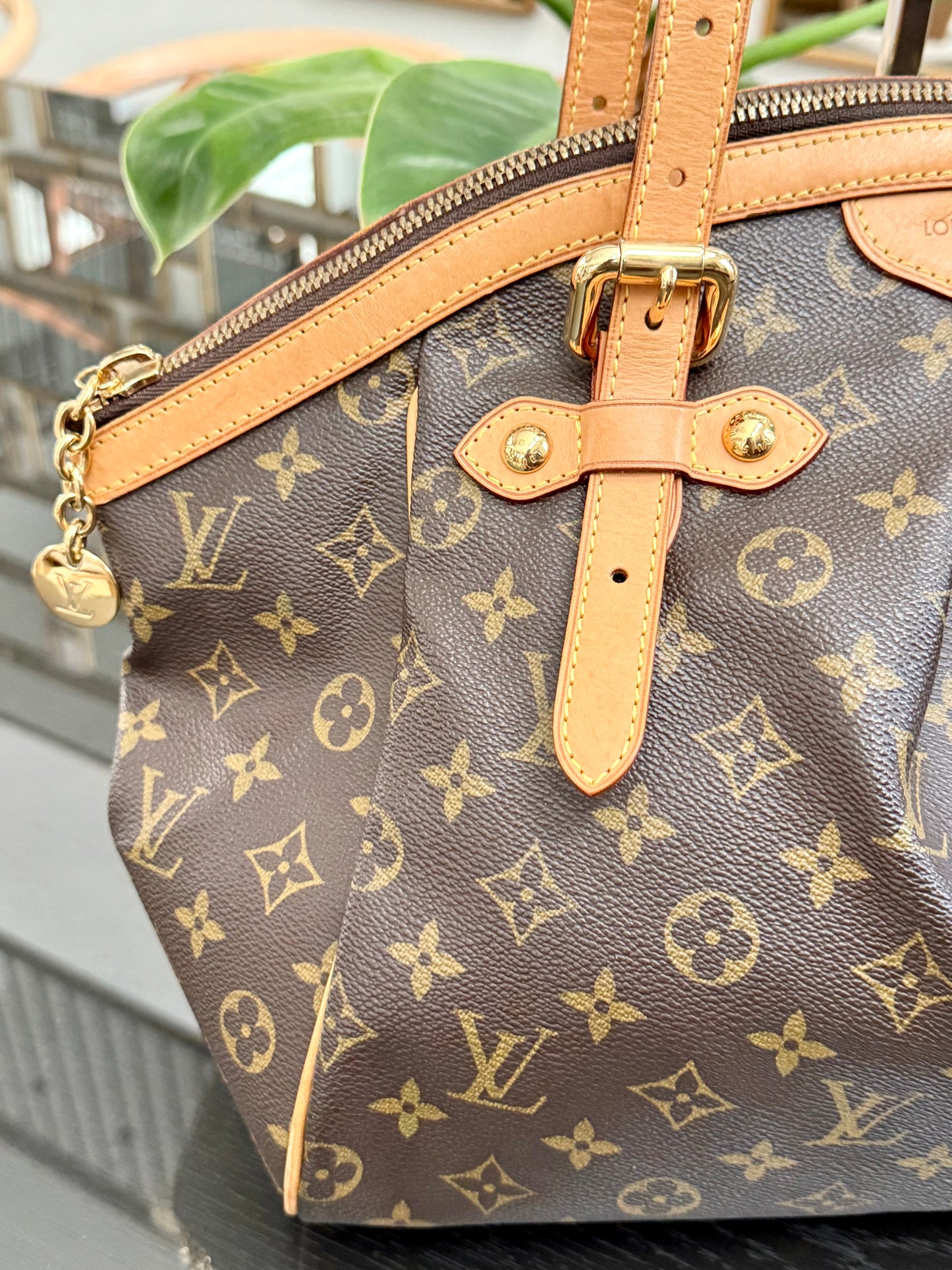 🌺 Tivoli GM in Monogram - 🗓️ Year: 2008