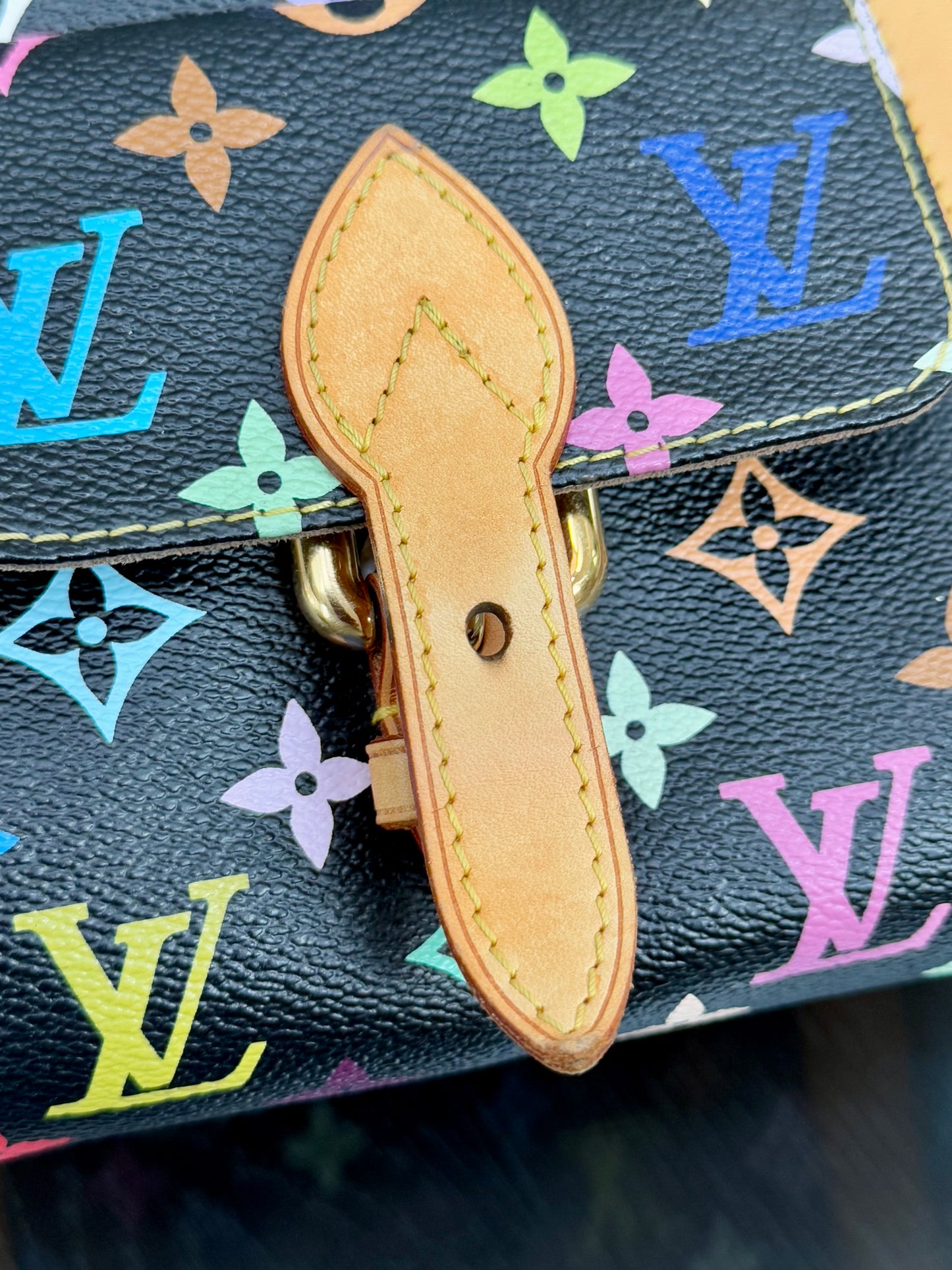 Multicolor Priscilla with Dustbag 📅 Year: 2008
