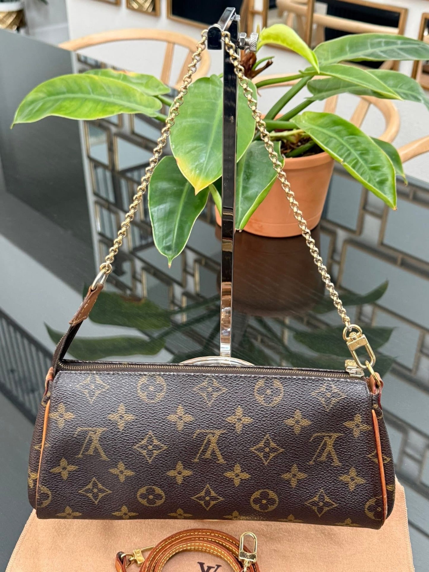 Eva Clutch in Monogram with Original Strap, Insert Organizer, Box and Paper bag 🗓️ Year: 2012