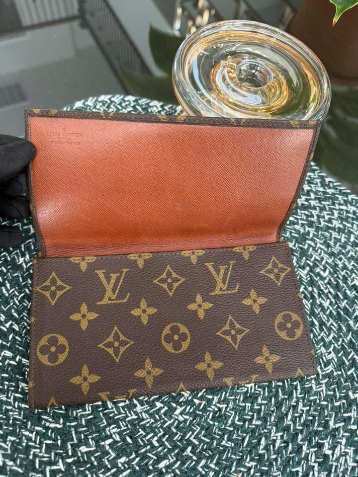 Vintage Long Wallet in Monogram with Dustbag 🗓️ Year: 1985