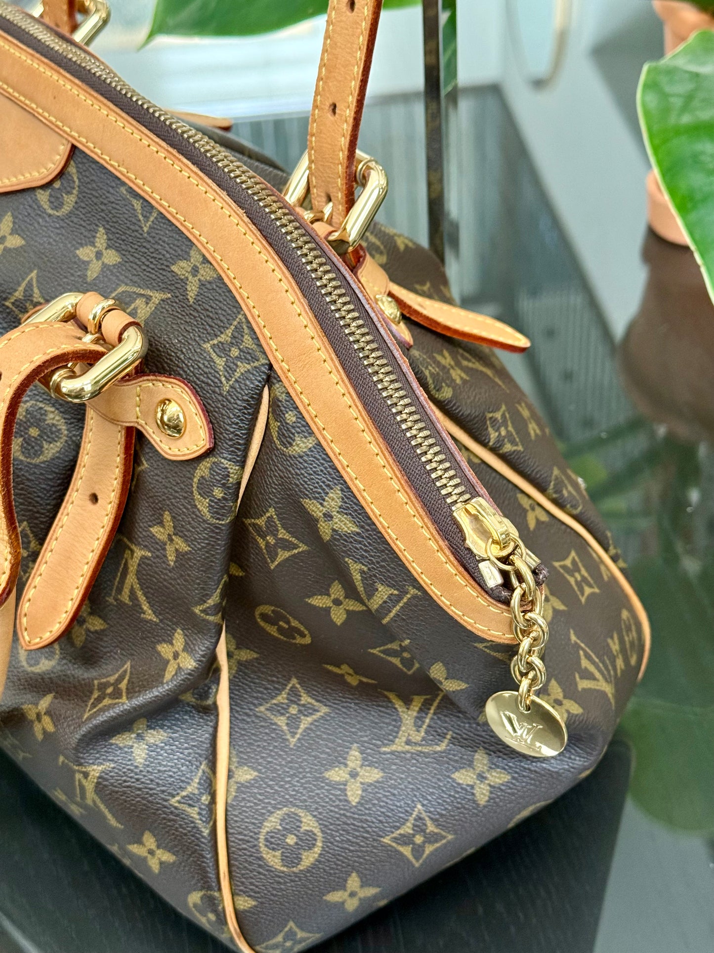 🌺 Tivoli GM in Monogram - 🗓️ Year: 2008