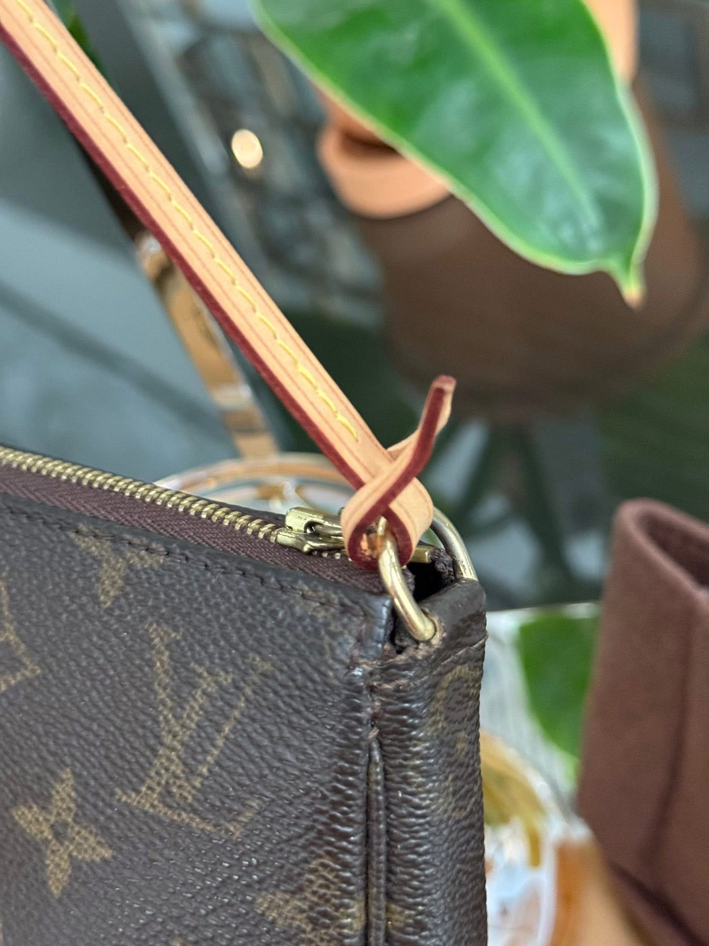 Pochette Accessories with Dustbag and Insert organizer -🗓️ Year: 2000
