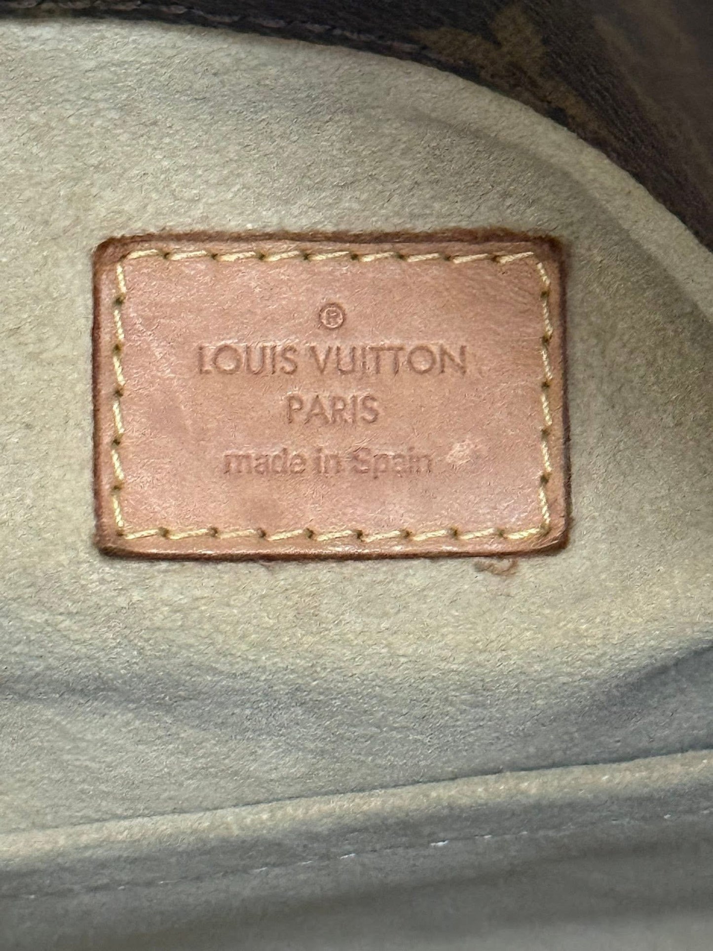 Artsy MM with Dustbag and Insert Organizer - 📅 Year: 2010