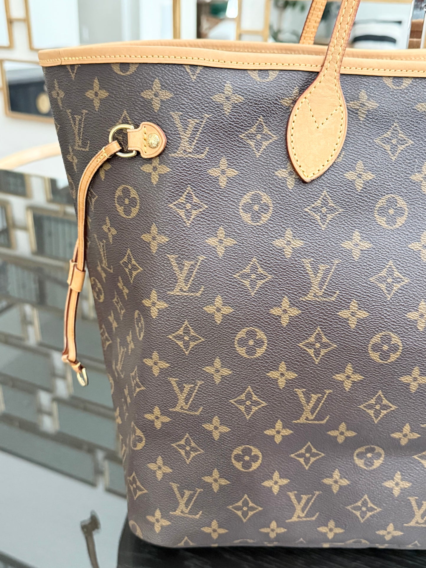 Neverfull GM in Monogram with Dustbag and Insert Organizer 📅 Year: 2007