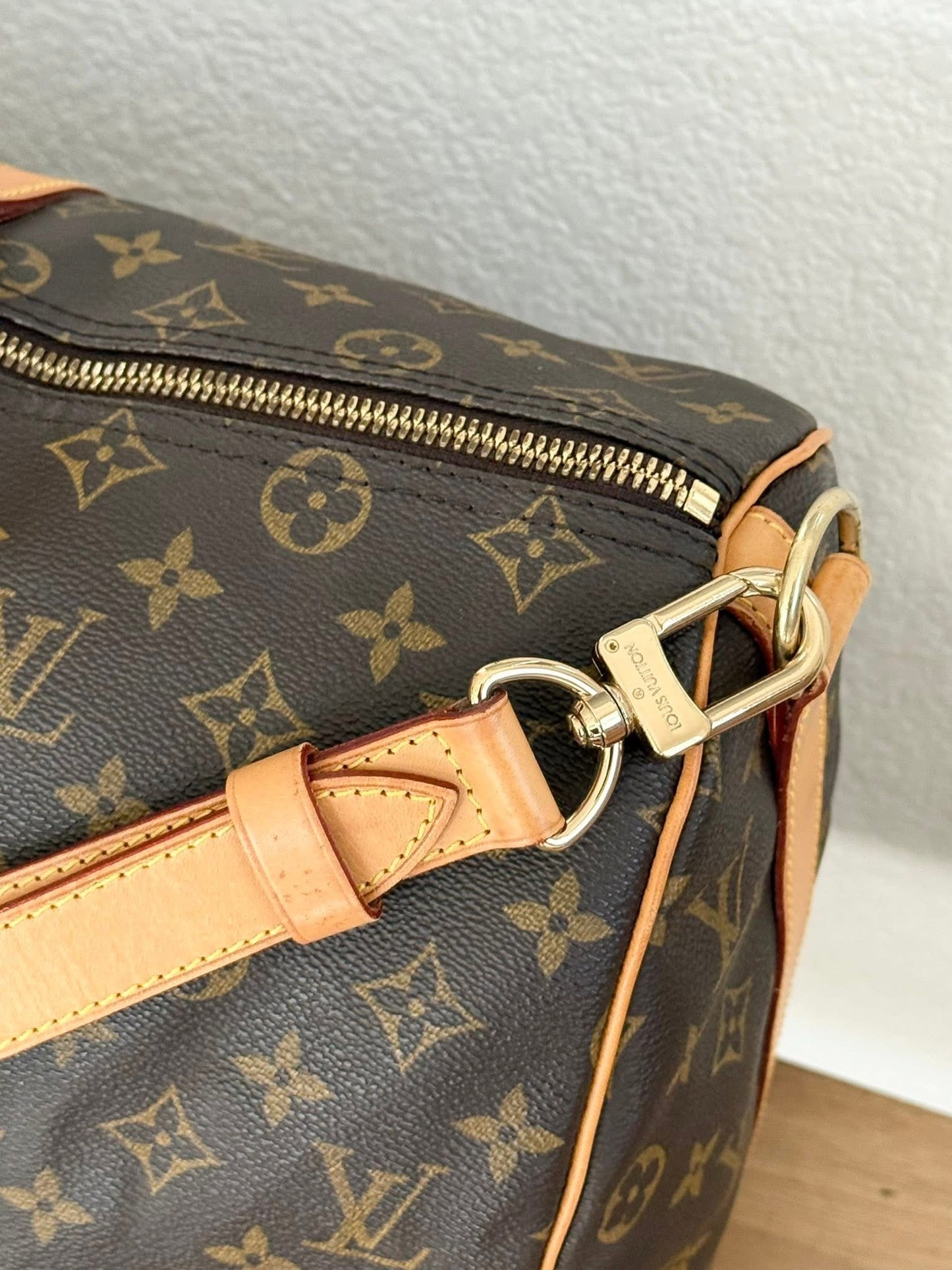 Keepall 45 Bandoulier with Original Strap, Luggage tag and Poignet 📅 Year: 1998