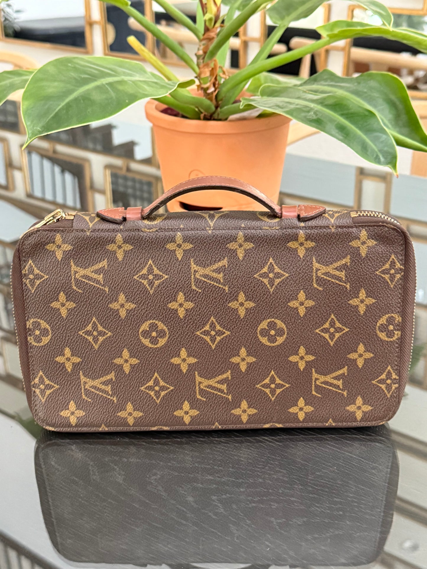 Monogram Escapade Travel Organizer - 🗓️ Year: 1991