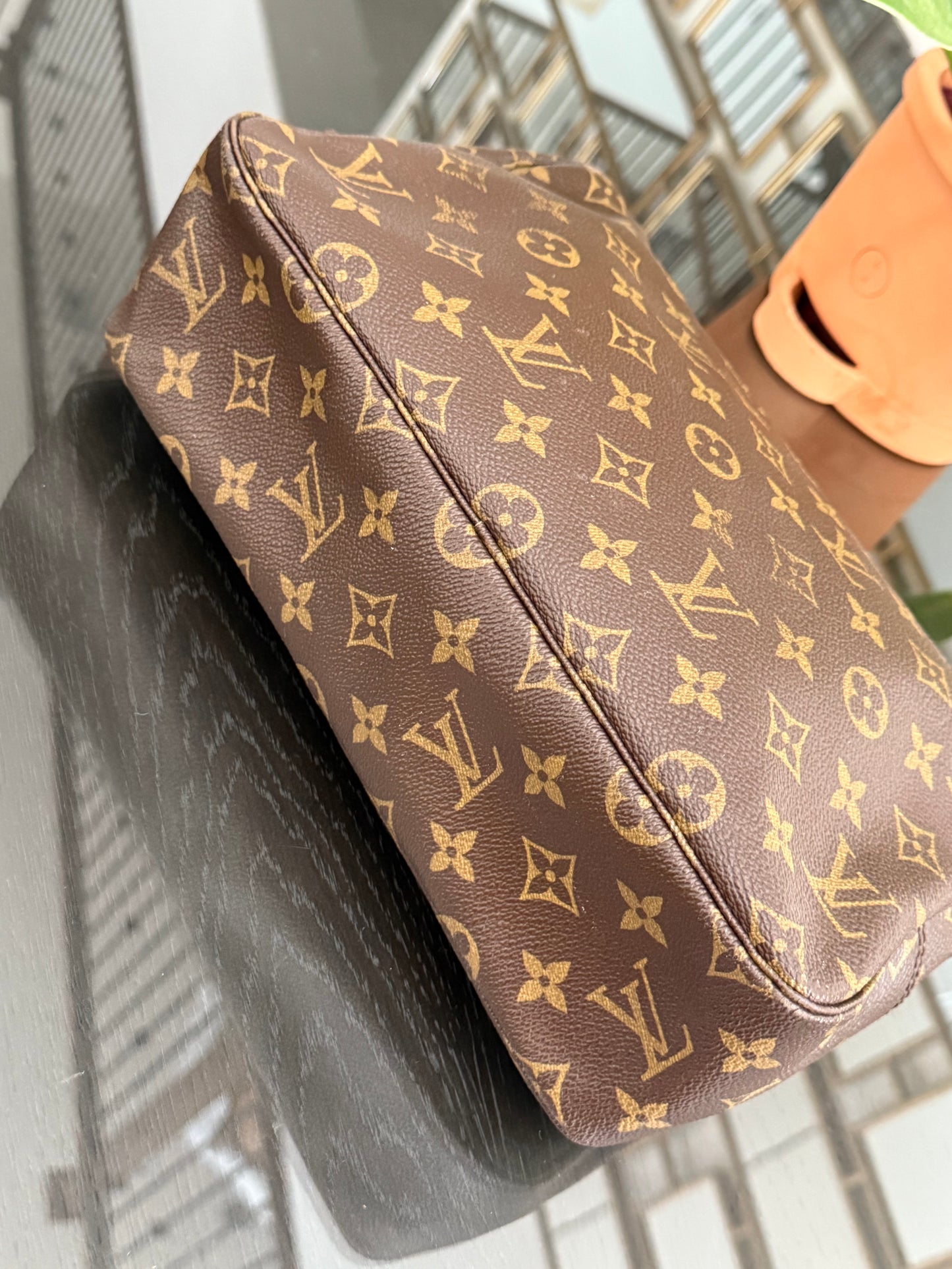 Trousse 28 📅 Year: 1987