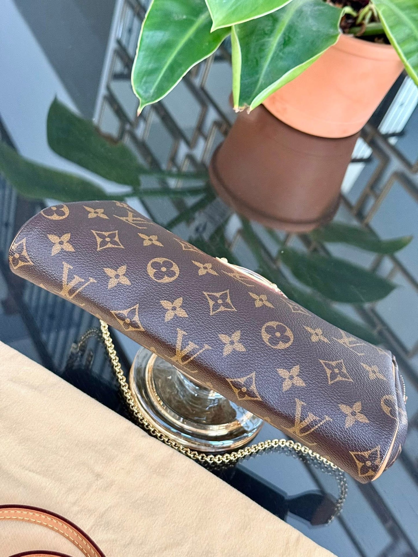 Eva Clutch in Monogram with Original Strap, Insert Organizer, Box, Dustbag and Paper bag 🗓️ Year: 2011