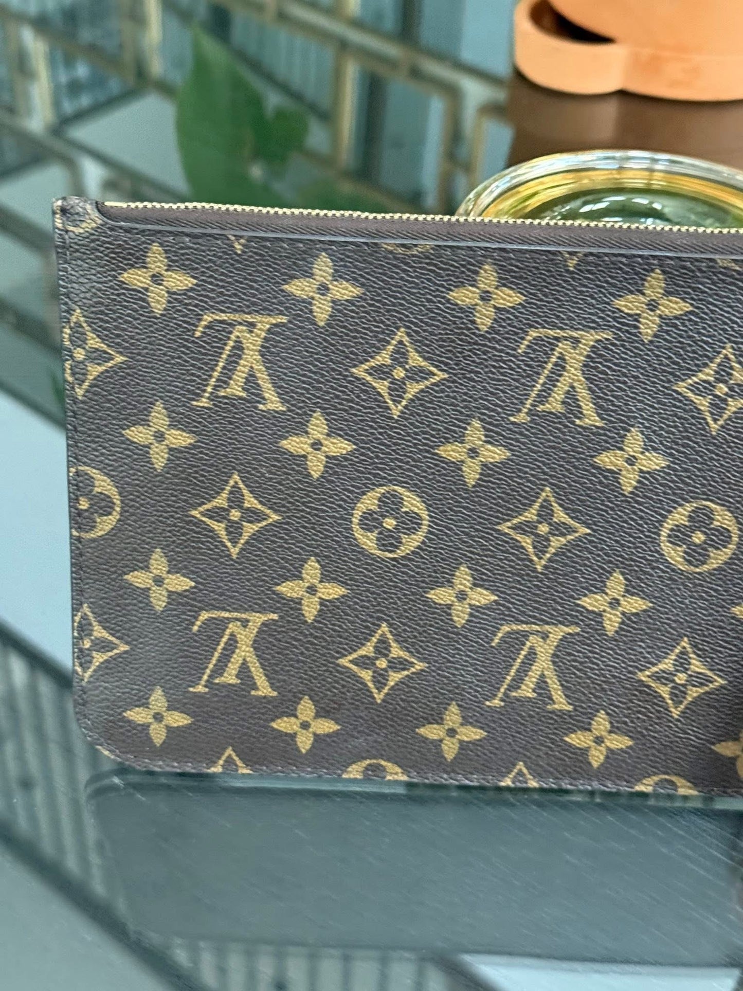 Neverfull MM/GM Pouch in beige 🗓️ Year: 2016