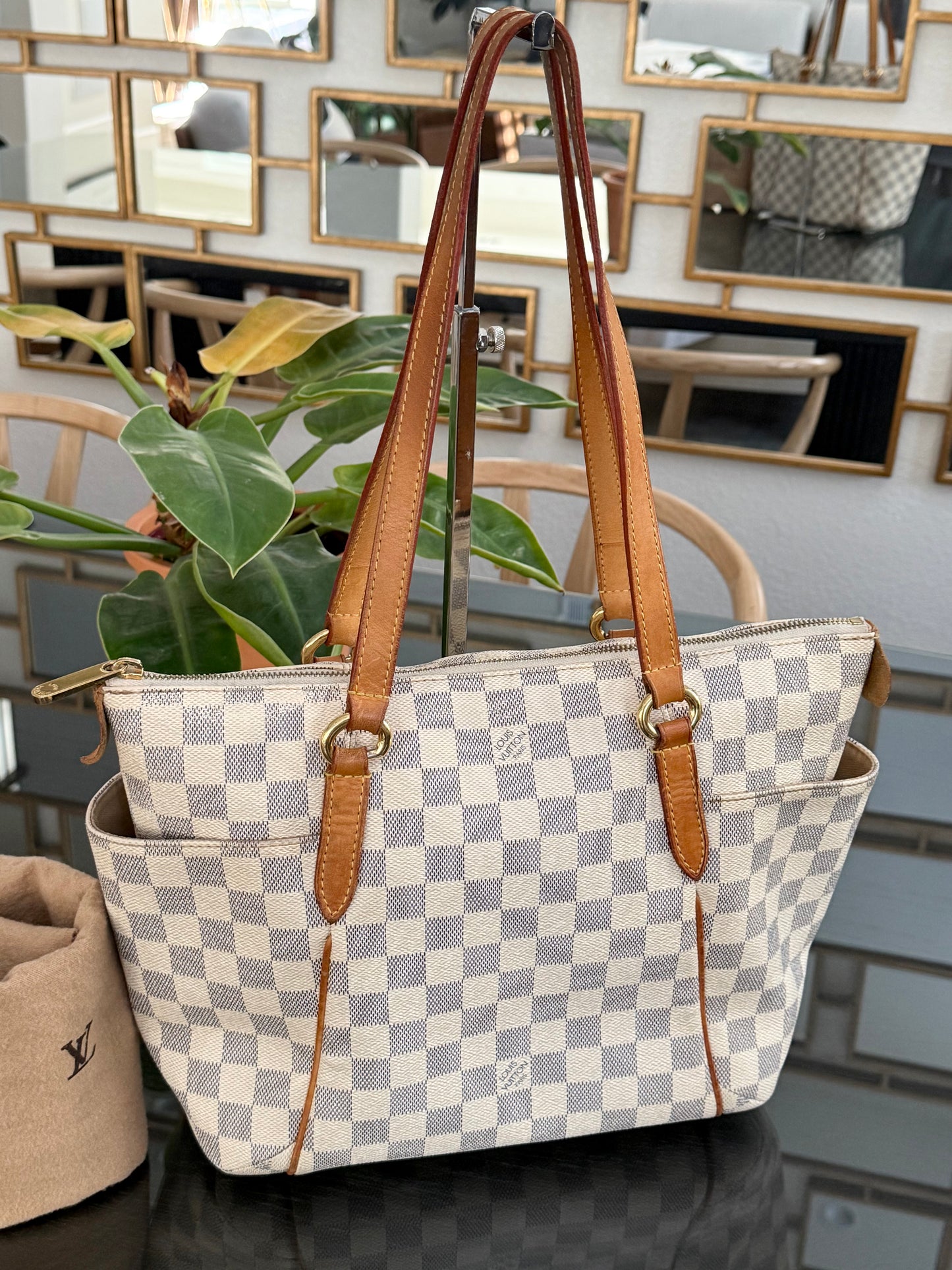 Totally PM Azur with Dustbag 📅 Year: 2011