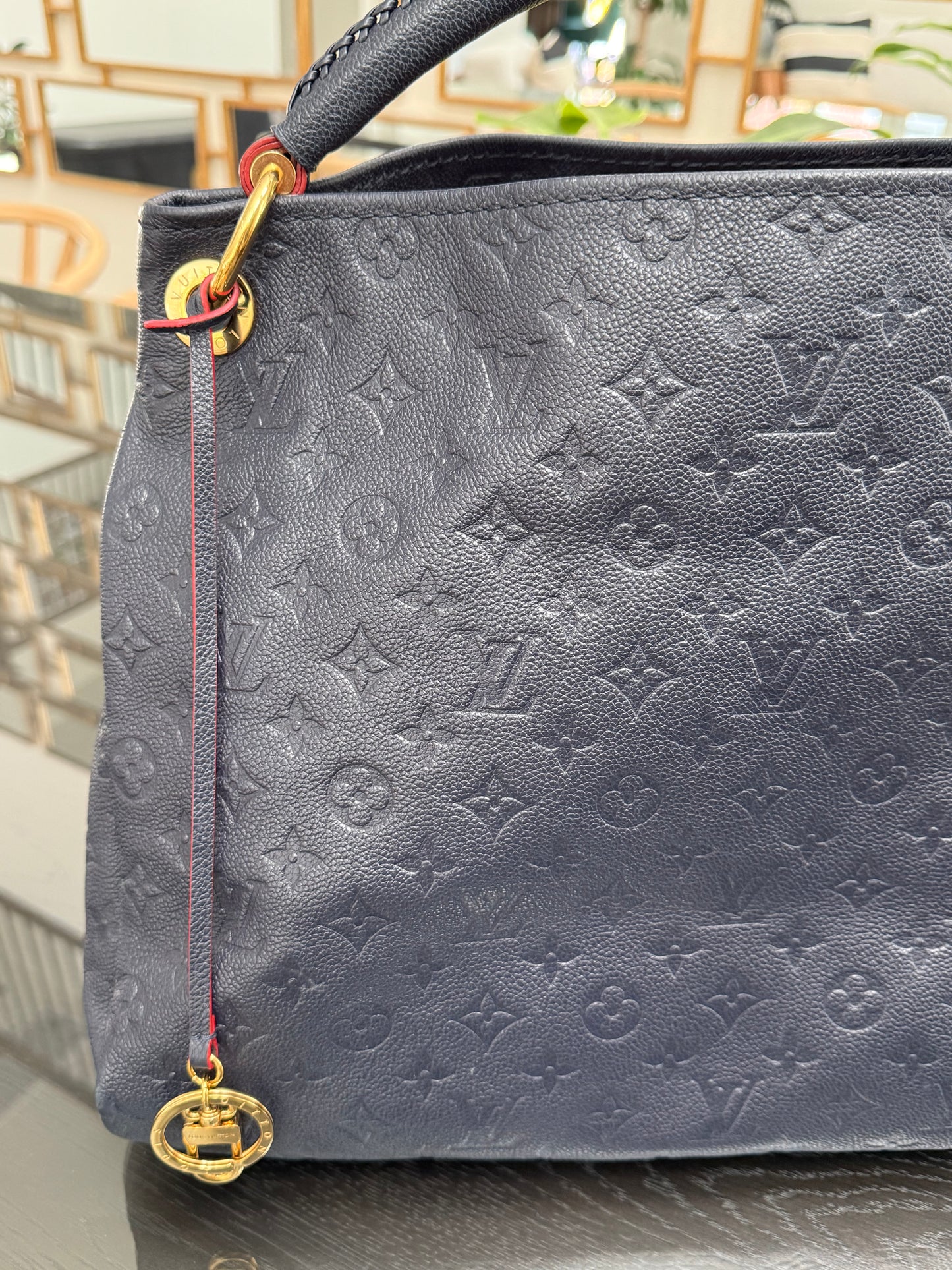 Artsy MM Empriente in Navy Blue with Dustbag- 📅 Year: 2020