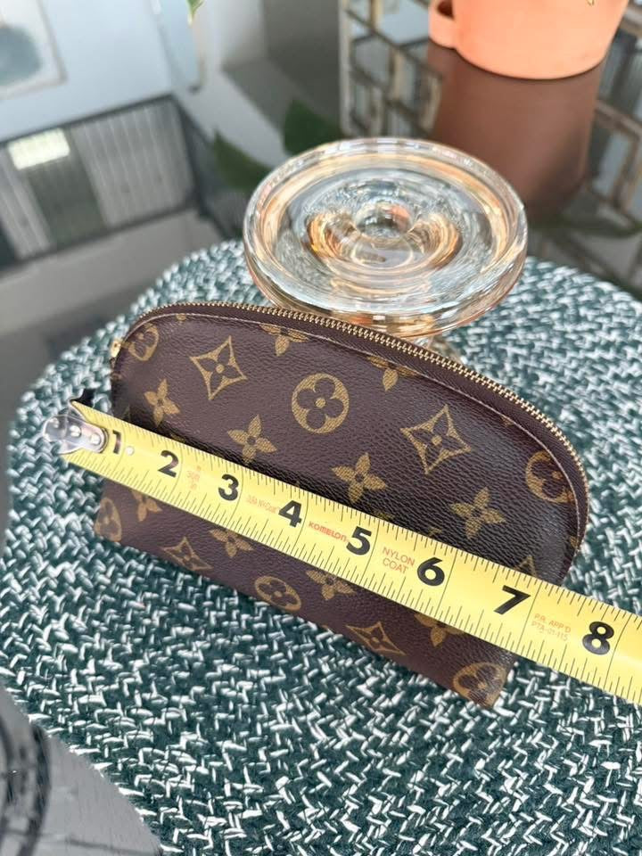 Cosmetic Pouch PM in Monogram 🗓️