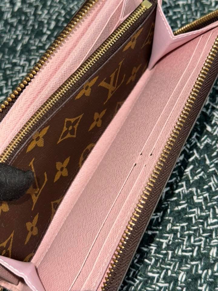 Clemence Wallet Monogram in Rose Ballerine with Box 🗓️ Year 2017