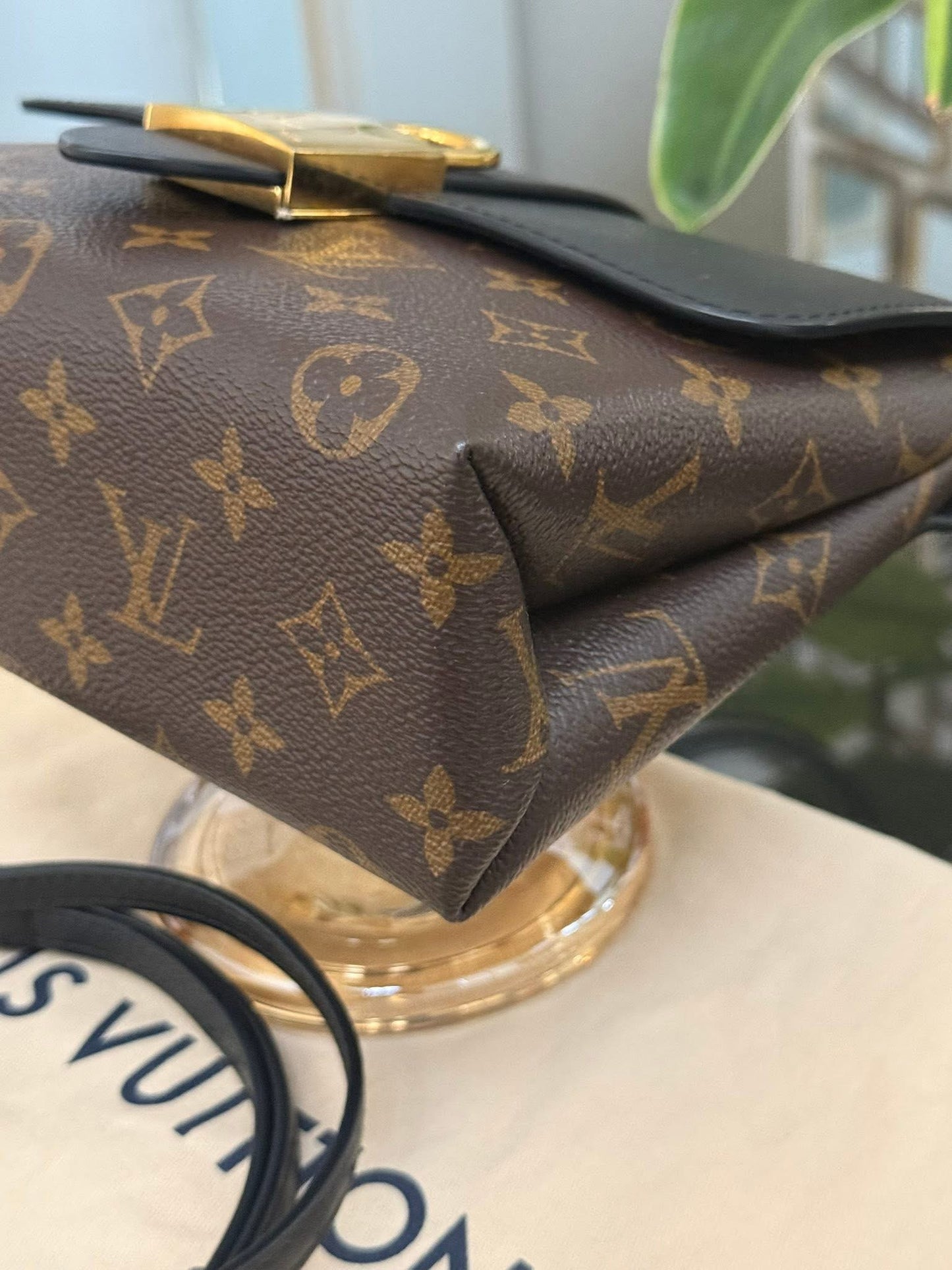 Locky BB Monogram Noir with Original Strap, Dustbag, Box and Paper bag - 📅 Year: 2019