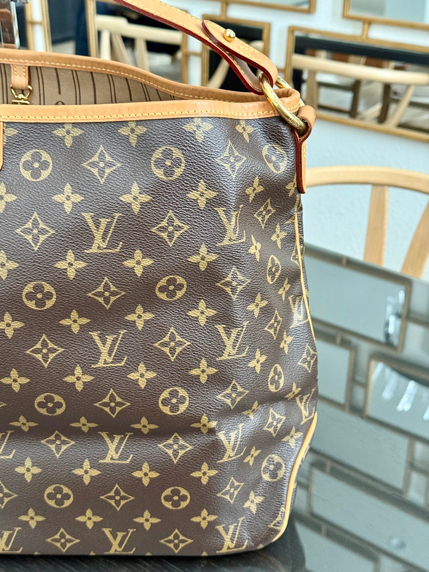 Delightful MM with Dustbag 📅 Year: 2010