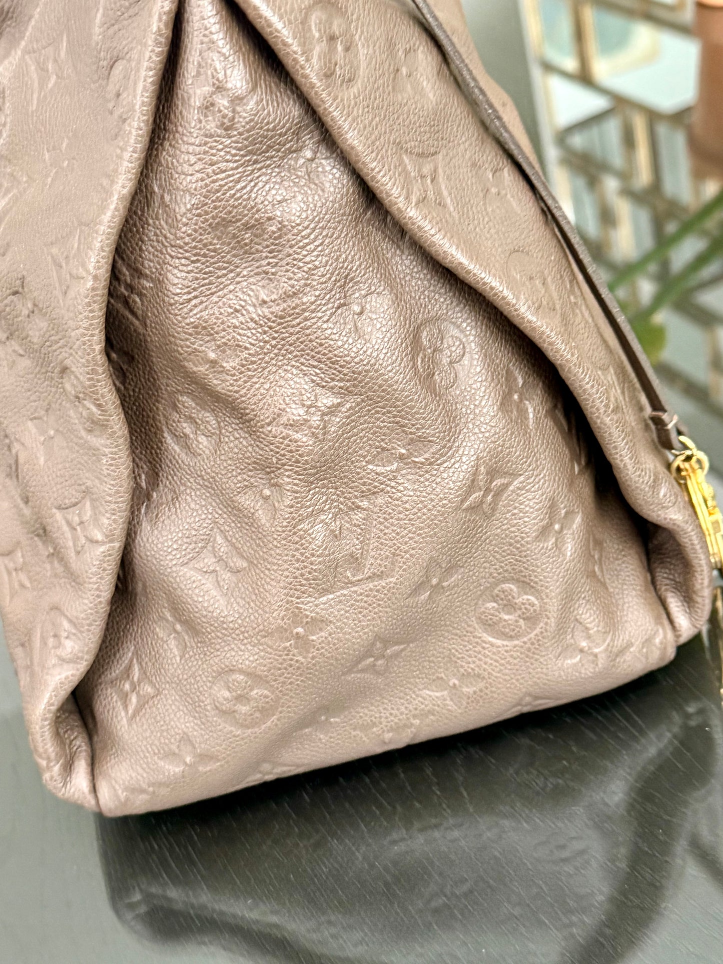 Artsy MM Empriente Ombre with Dustbag and Insert Organizer 📅 Year: 2011