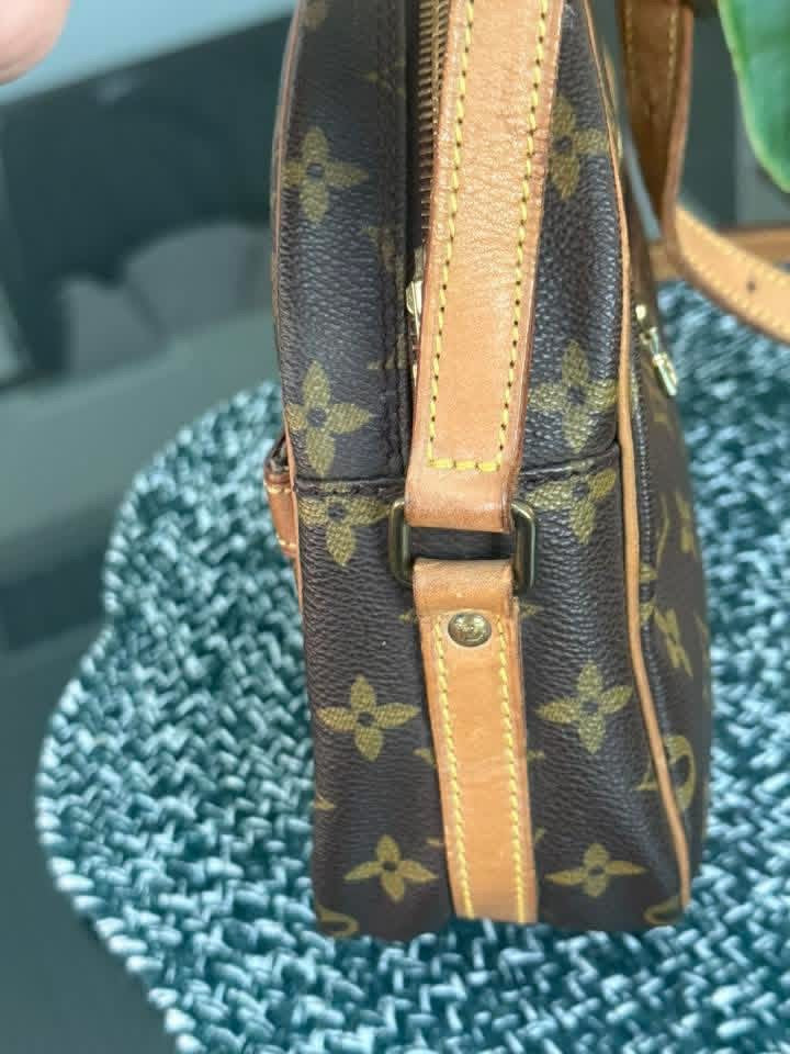 Senlis Crossbody - 🗓️