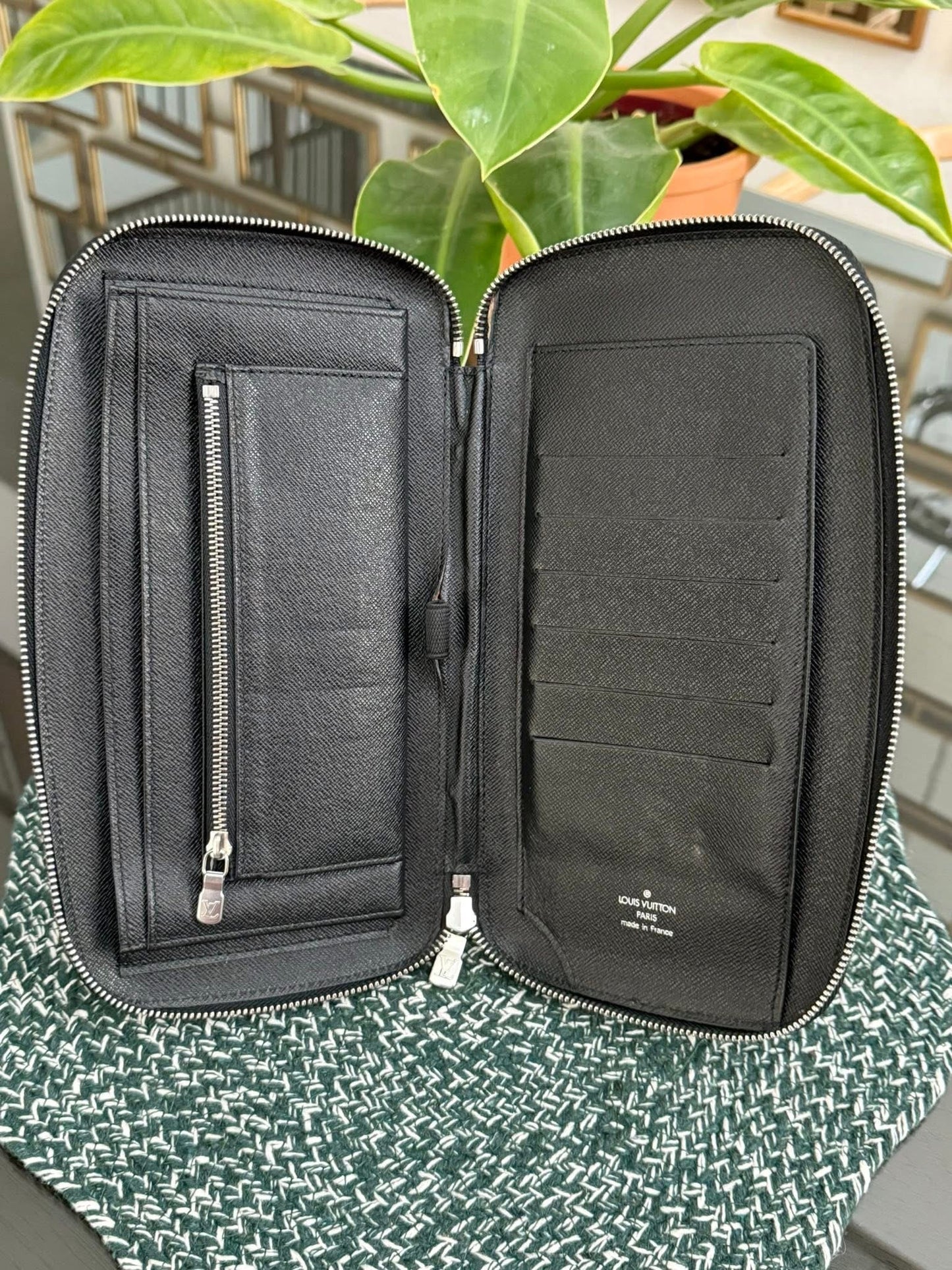 Taiga Leather Atoll Travel Organizer Wallet 📅 Year: 2004