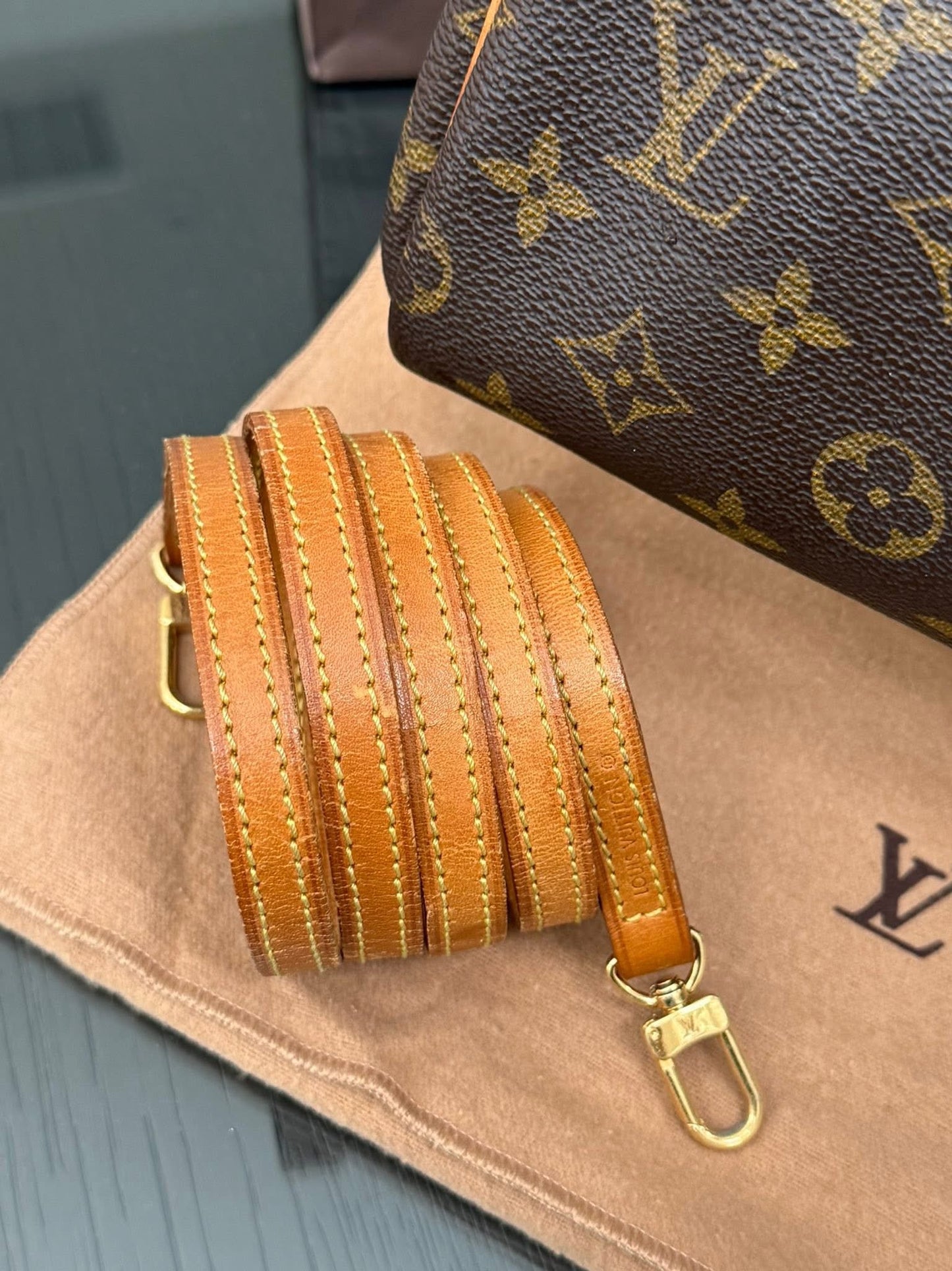 Eva Clutch in Monogram with Original Strap, Insert Organizer, Box and Paper bag 🗓️ Year: 2012