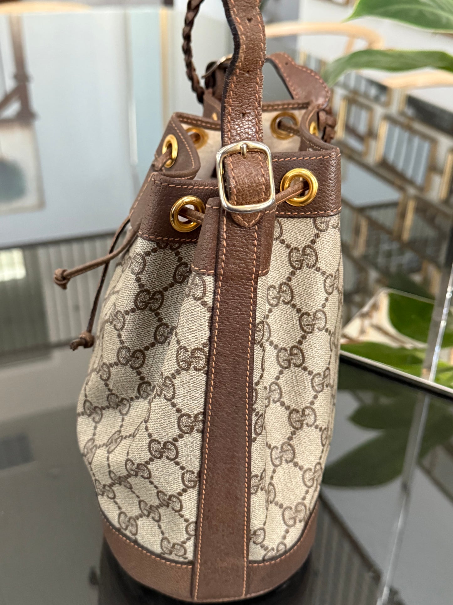 Gucci Vintage Bucket Crossbody bag