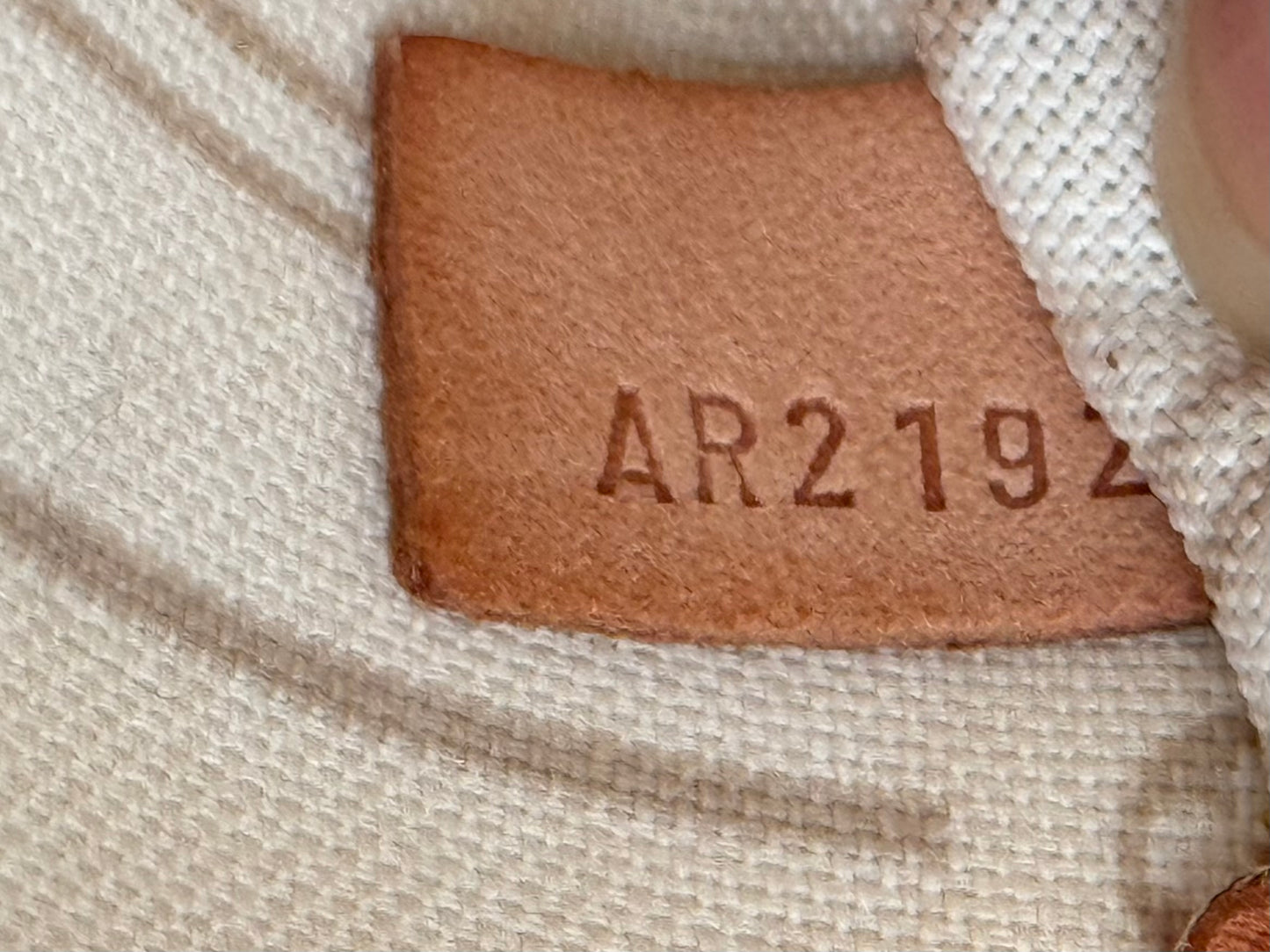 Neverfull MM Azur w/ Dustbag 
🗓️ Year: 2012