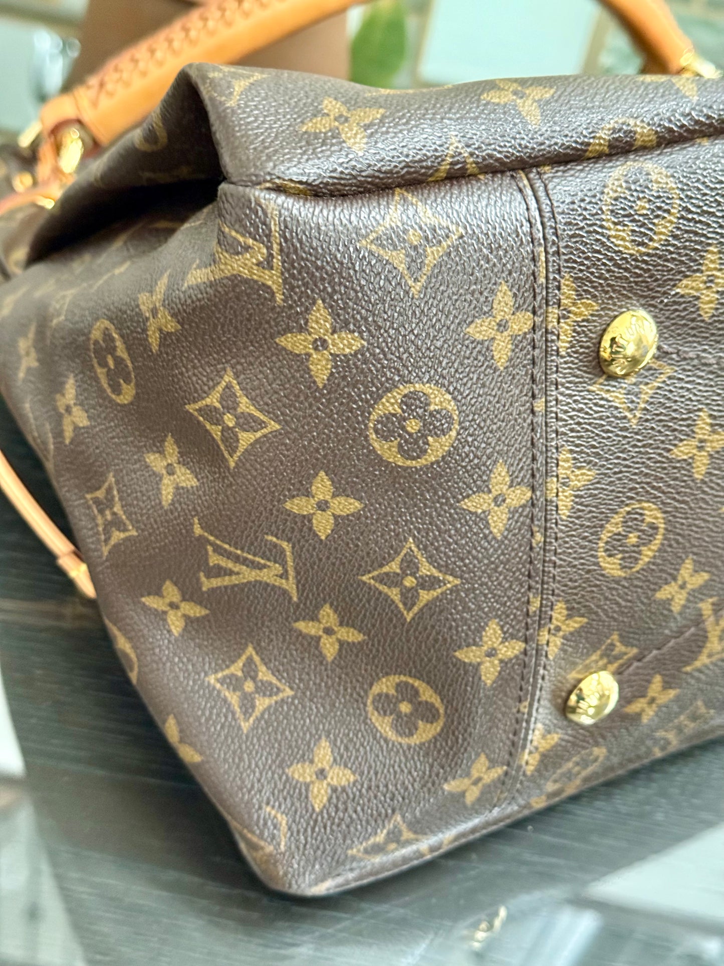 Artsy MM with Dustbag and Insert Organizer - 📅 Year: 2011