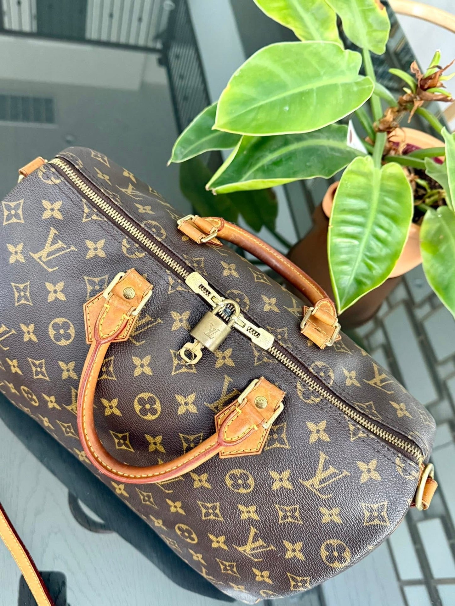 Speedy 35 Bandoulier with lock 🔐 key, Dustbag and Insert Organizer -🗓️ Year: 2011