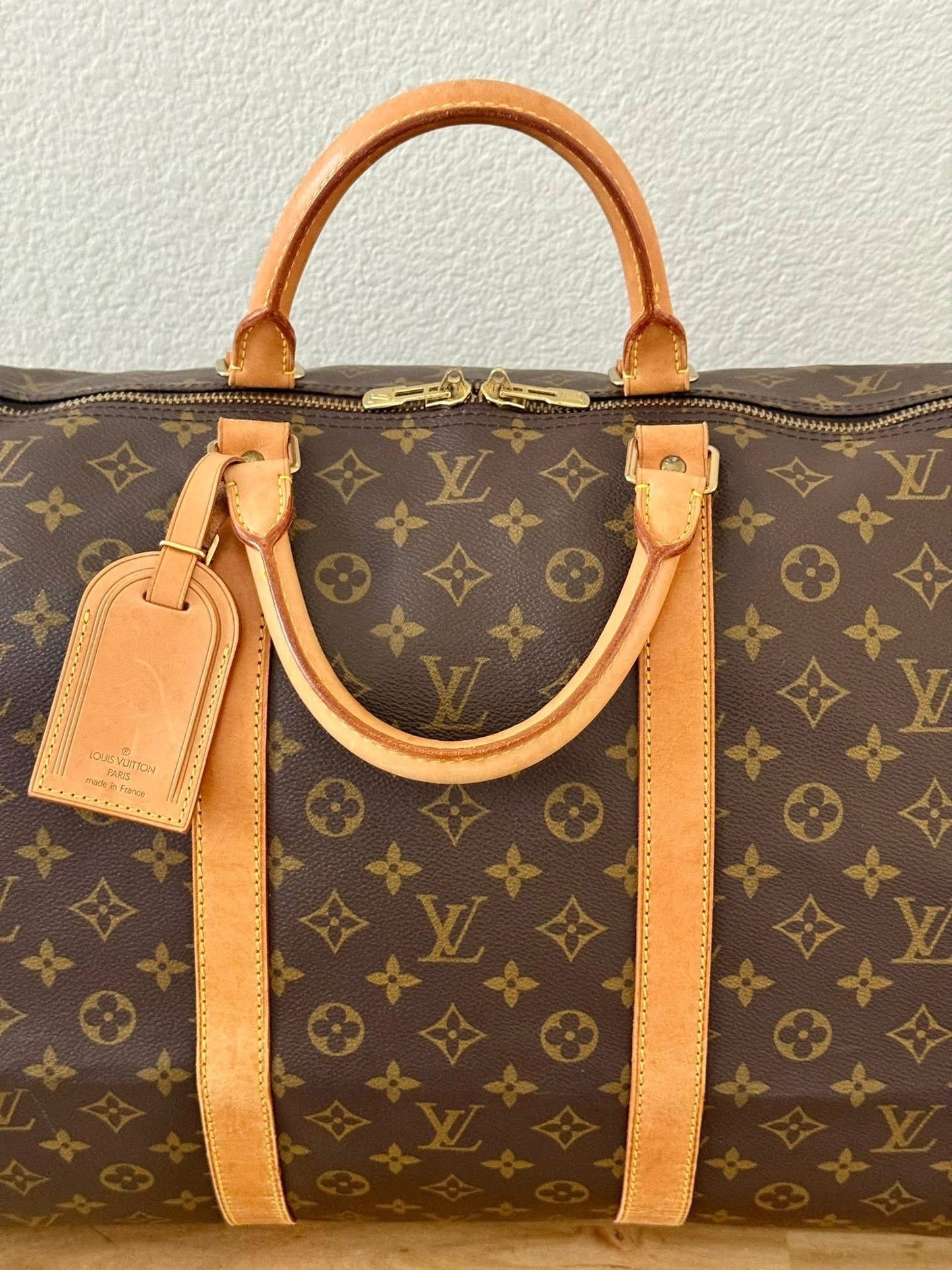 Keepall 60 Bandoulier with Original Strap, Luggage Tag and Poignet 📅 Year: 1994