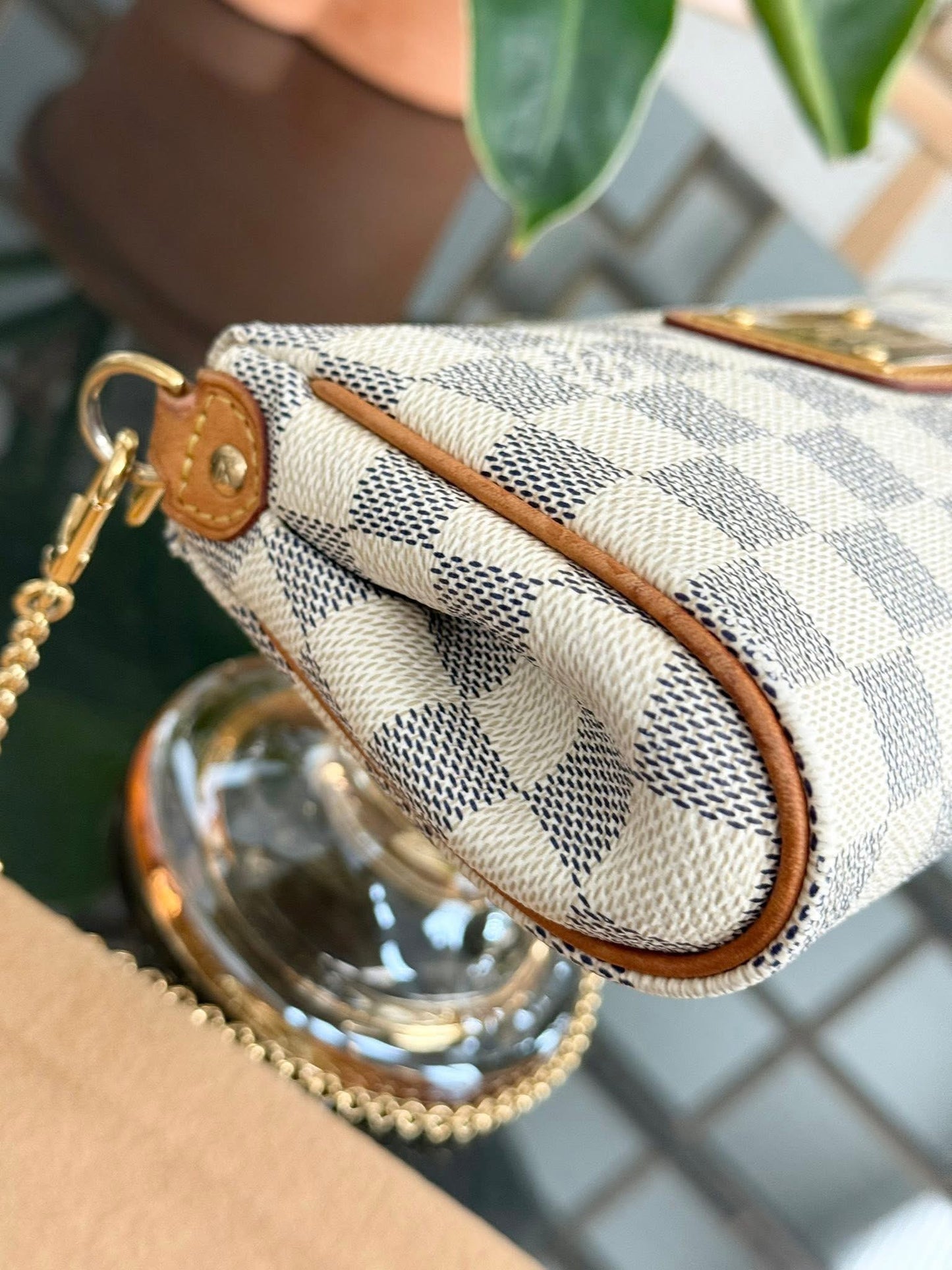Eva Clutch in Azur with Original Strap, Box and Dustbag 🗓️ Year: 2011