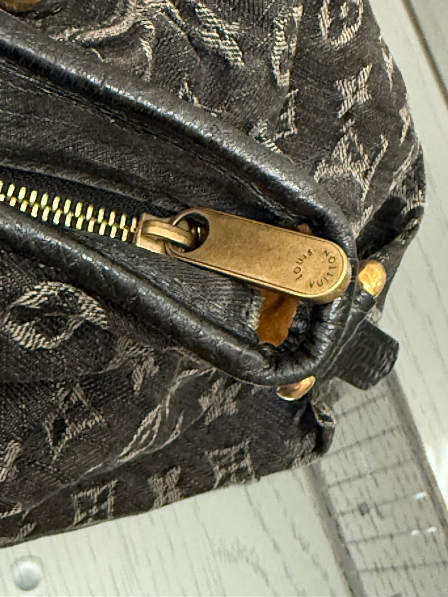 Neo Cabby MM in Black Denim - 📅 Year: 2007