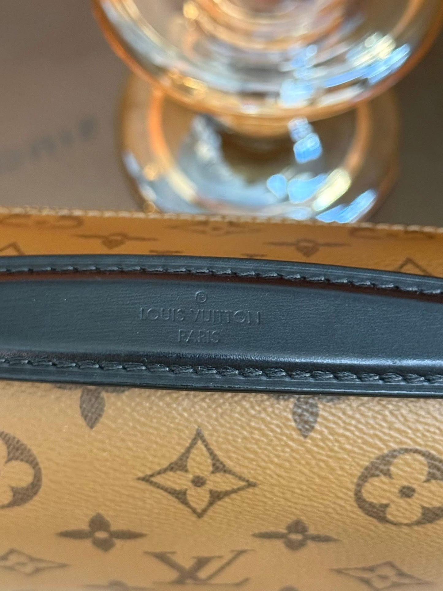 Pochette Metis Reverse in Monogram with Original Strap, Box, Dustbag and Paper bag 🗓️ Year 2019