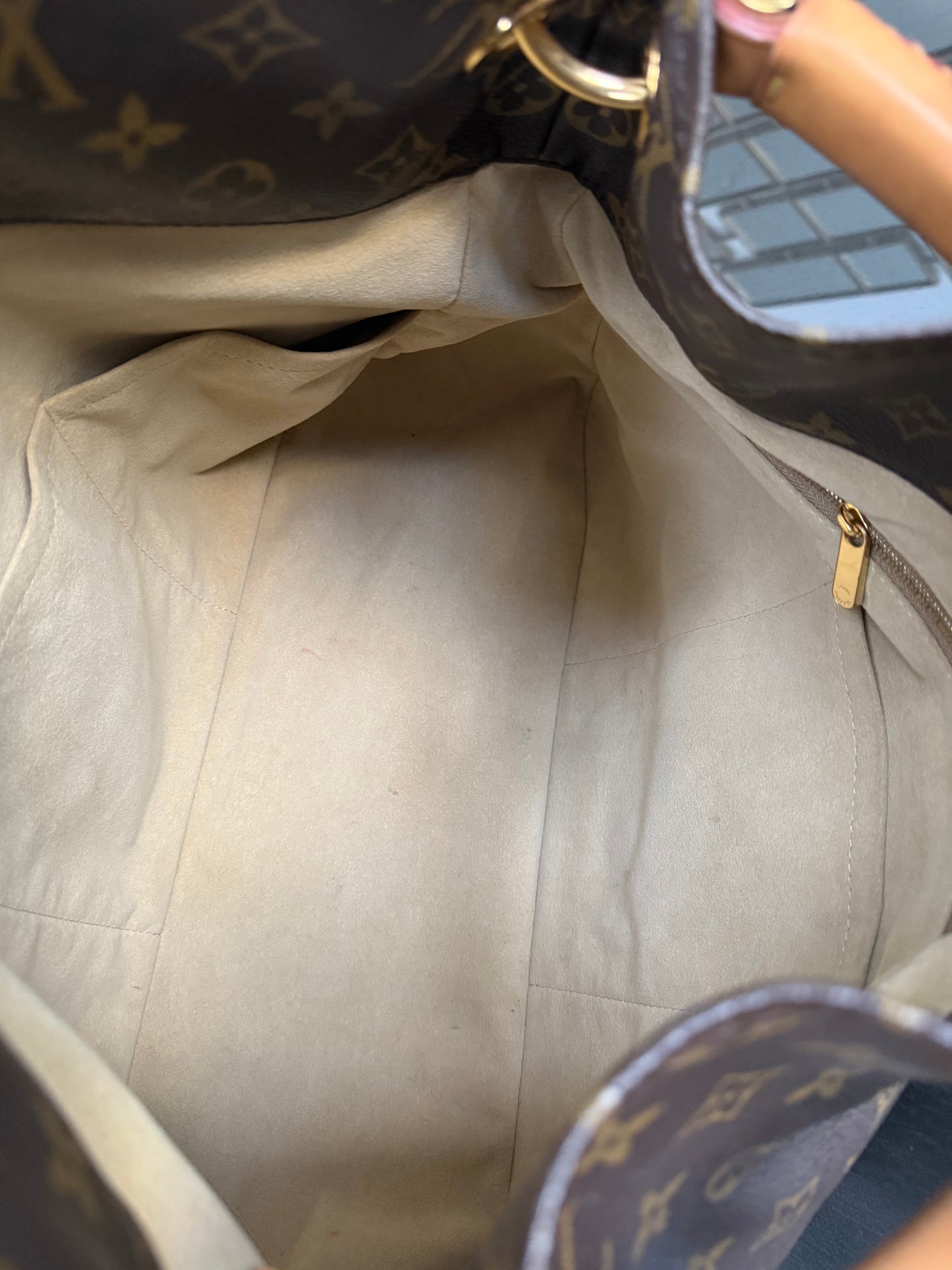 Artsy MM with Dustbag and Insert Organizer - 📅 Year: 2009