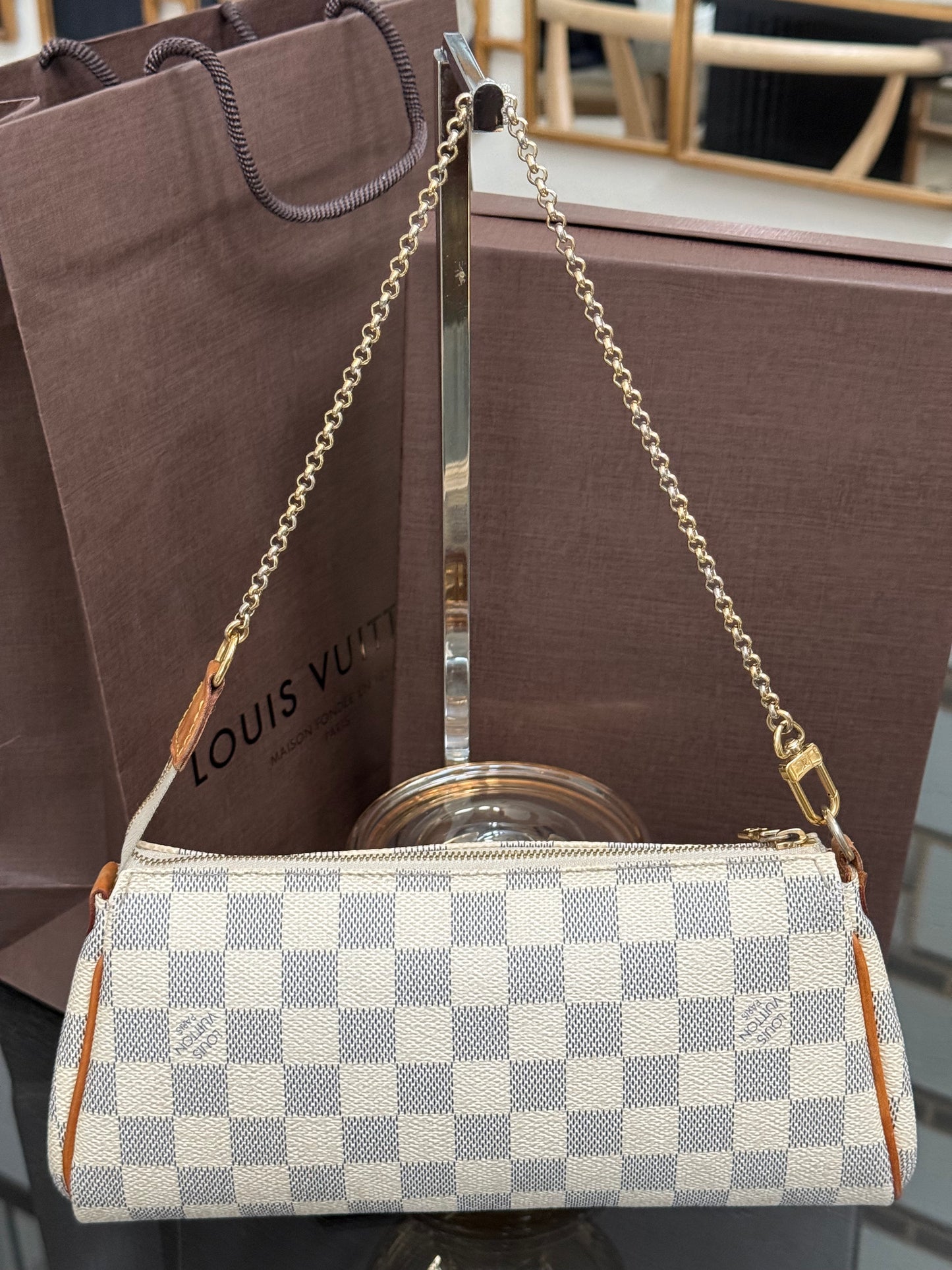 Eva Clutch in Azur with Dustbag , box and Paper bag 🗓️ Year: 2011