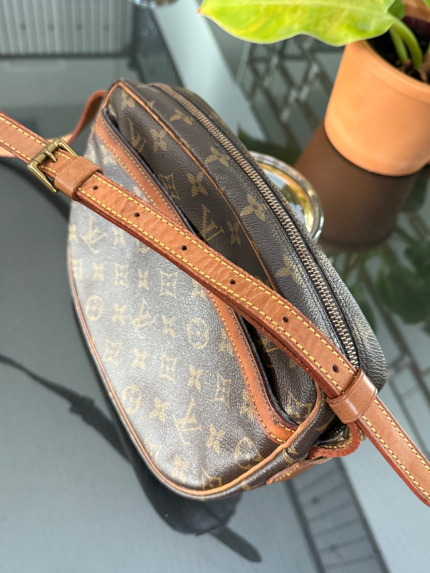 Jeaunefille MM Crossbody -Year: 1990