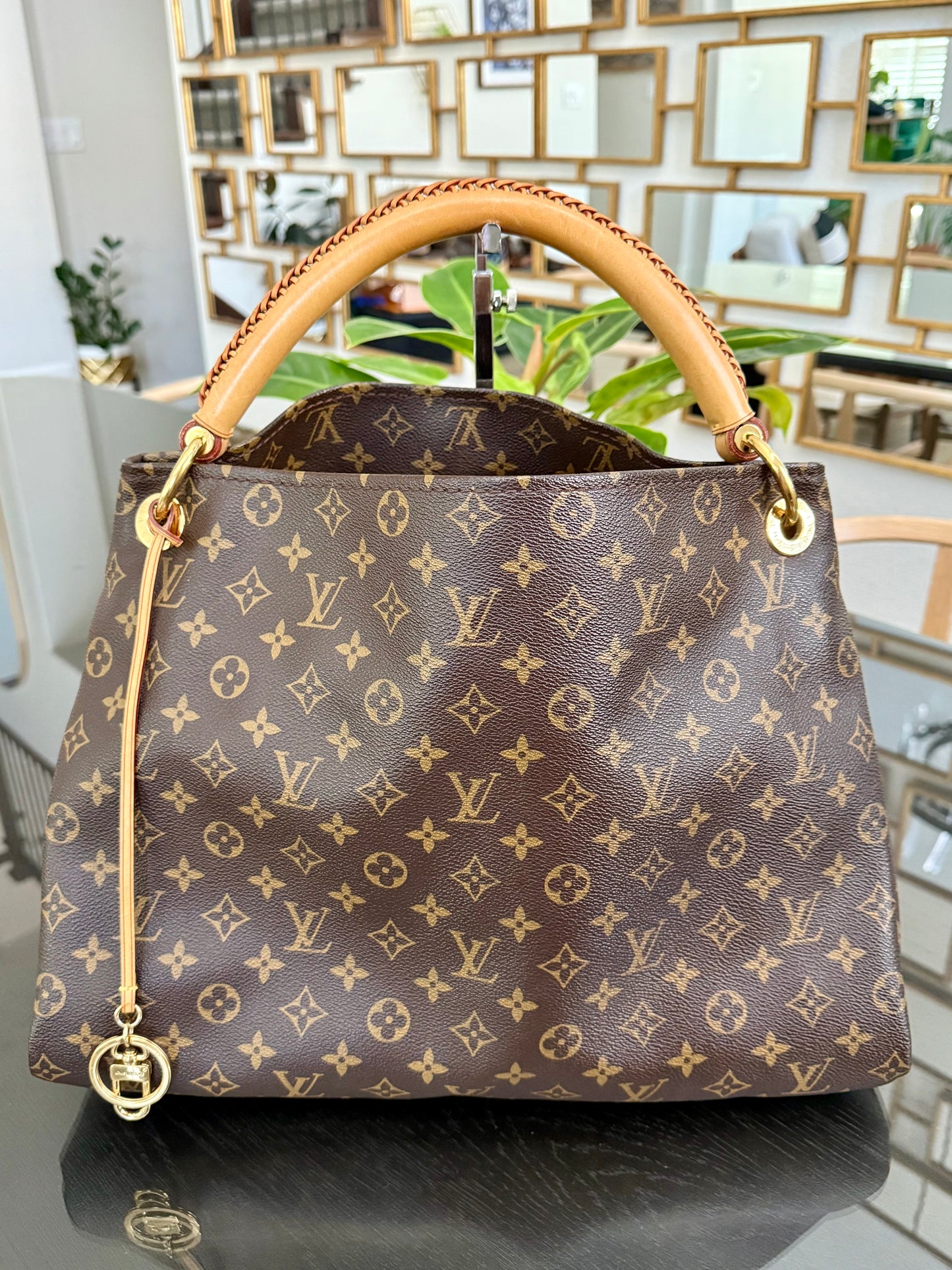 Artsy MM with Dustbag and Insert Organizer - 📅 Year: 2010