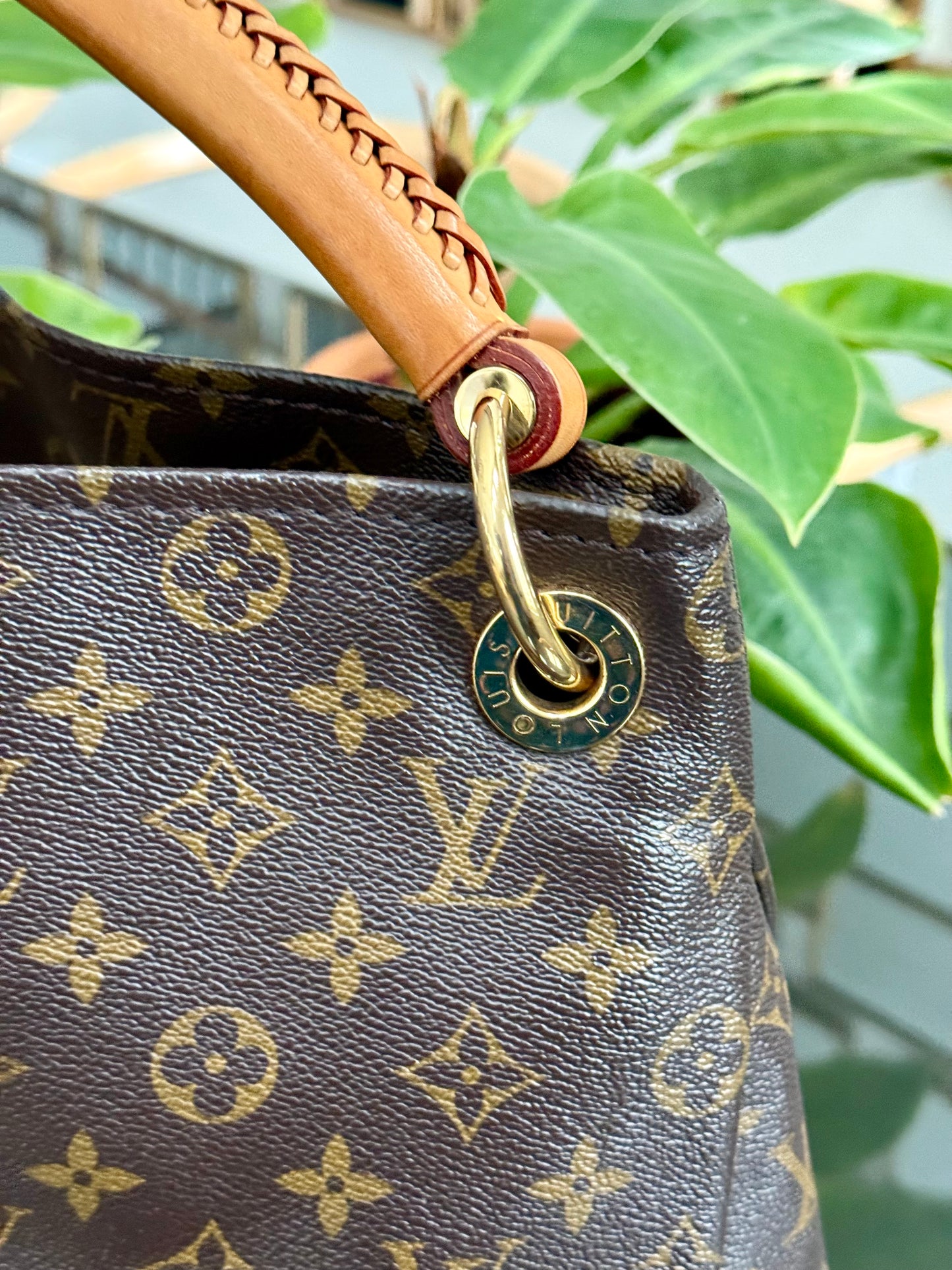 Artsy MM with Dustbag and Insert Organizer - 📅 Year: 2011