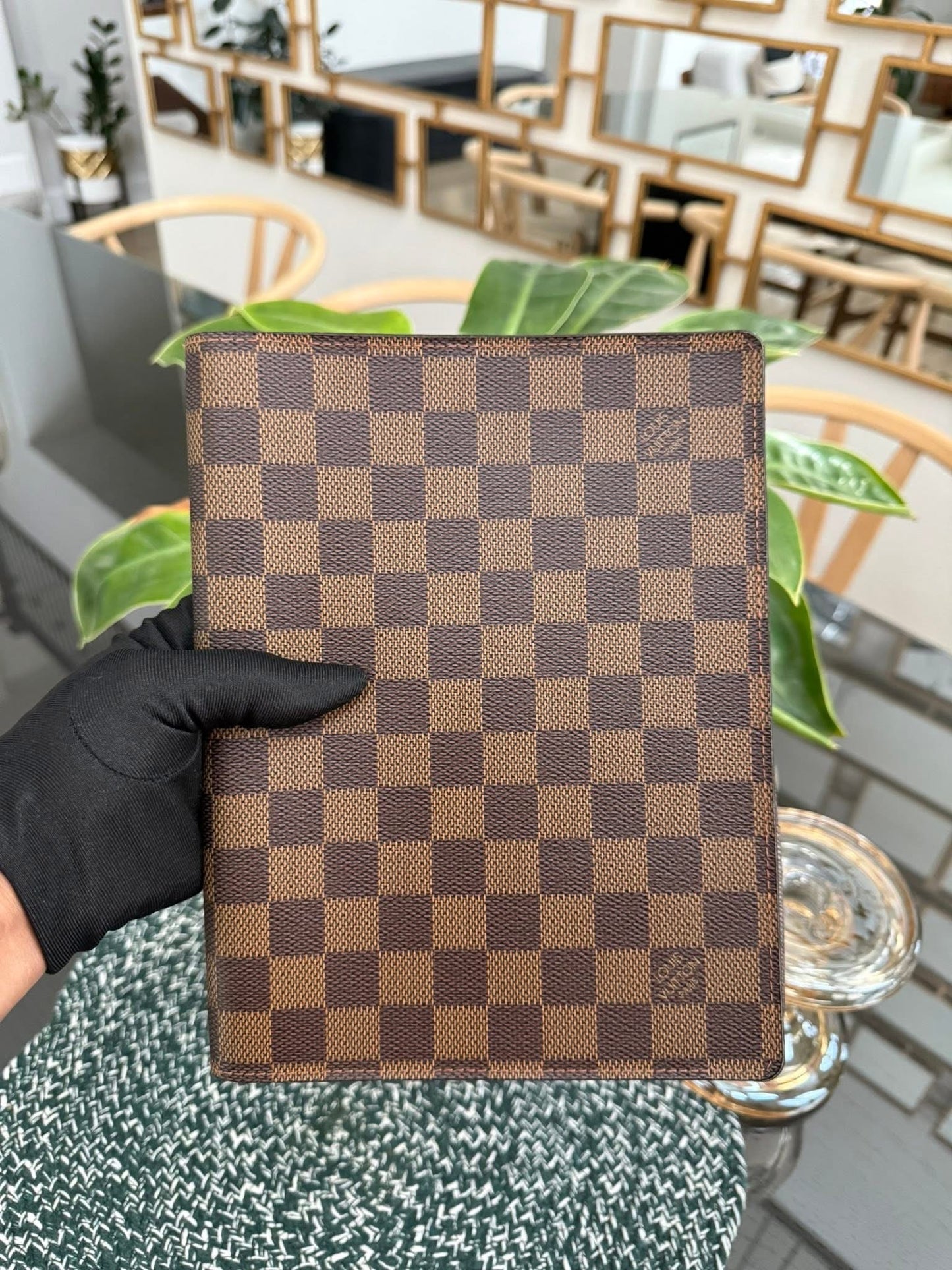 Damier Ebene Desk Agenda Cover 
🗓️ Year: 2005