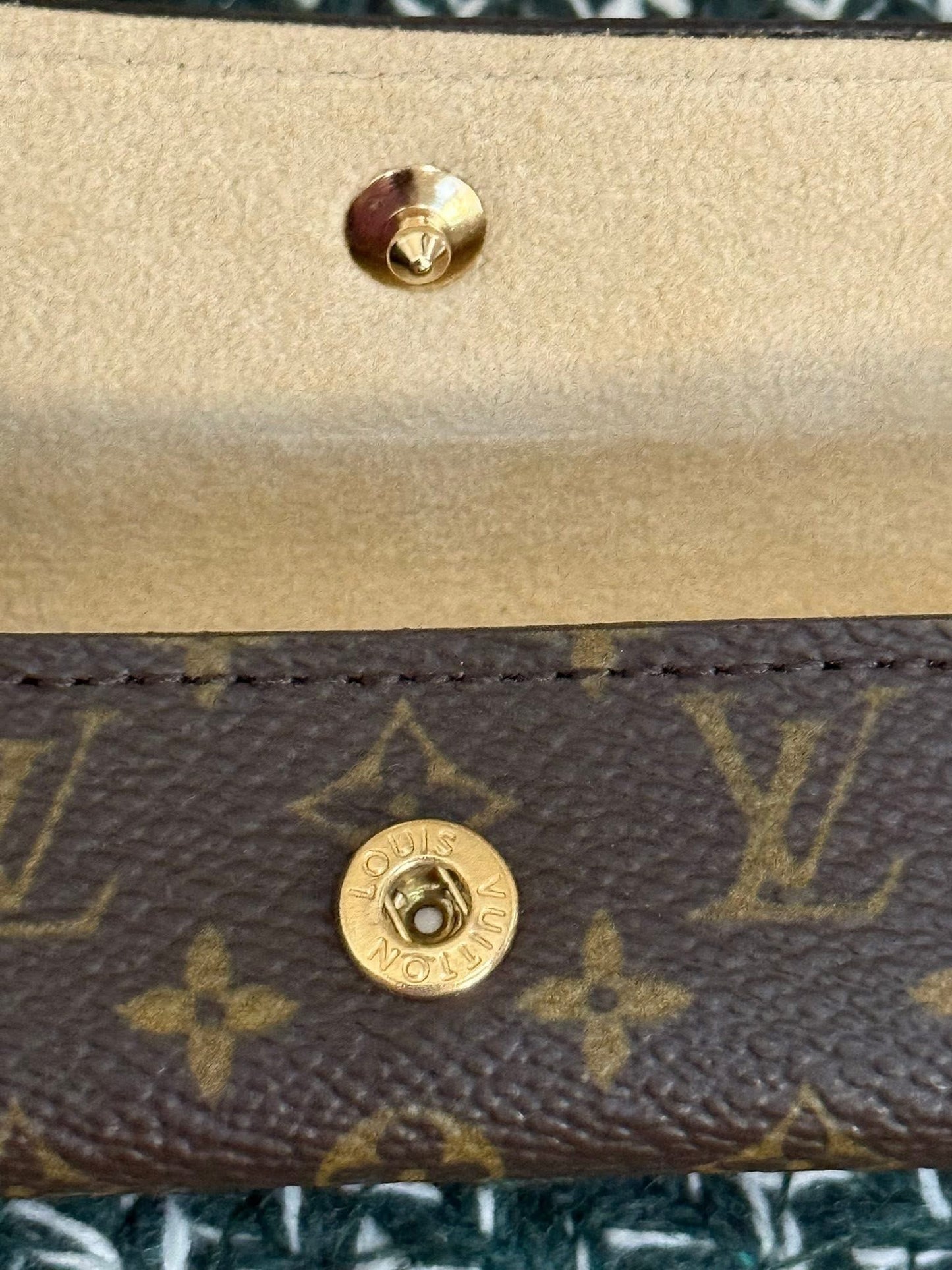 Monogram Necklace/ Bracelet Jewelry Case with Box 🗓️ Year: 2002