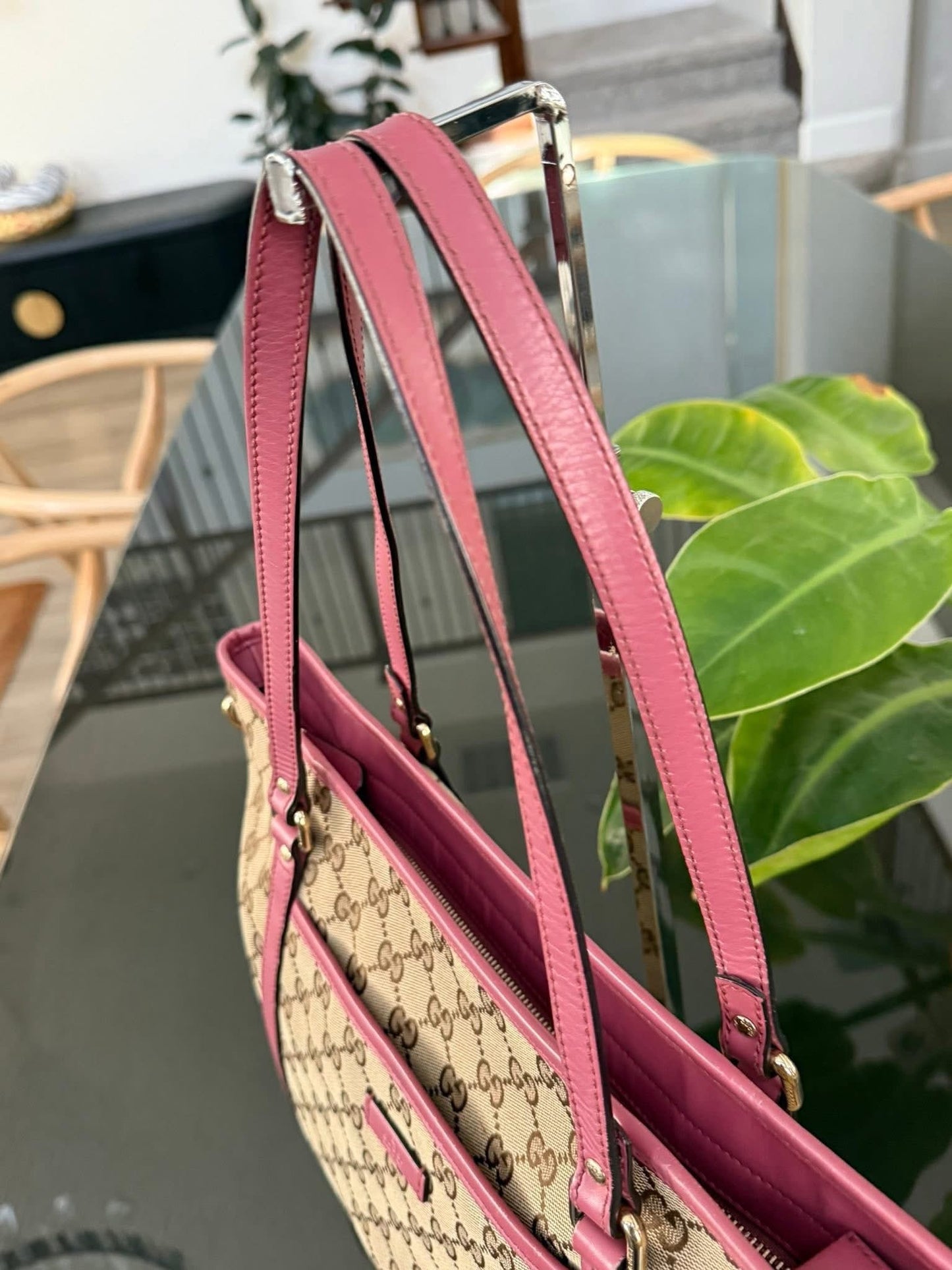 GG Pink Canvas Tote 2 Way Bag with Crossbody Strap 🗓️