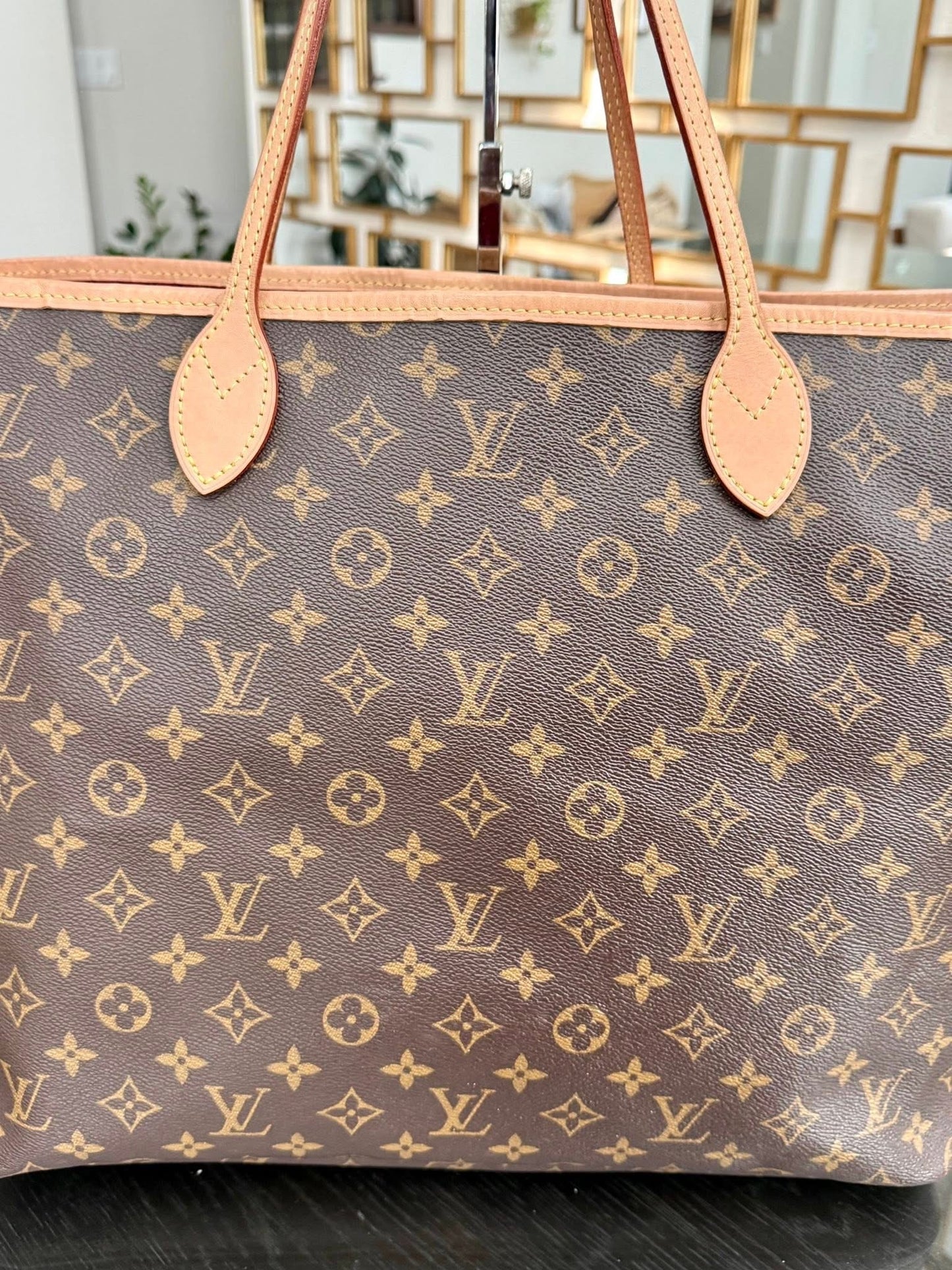 Neverfull GM Monogram in Pivione with Dustbag -🗓️ Year: 2019