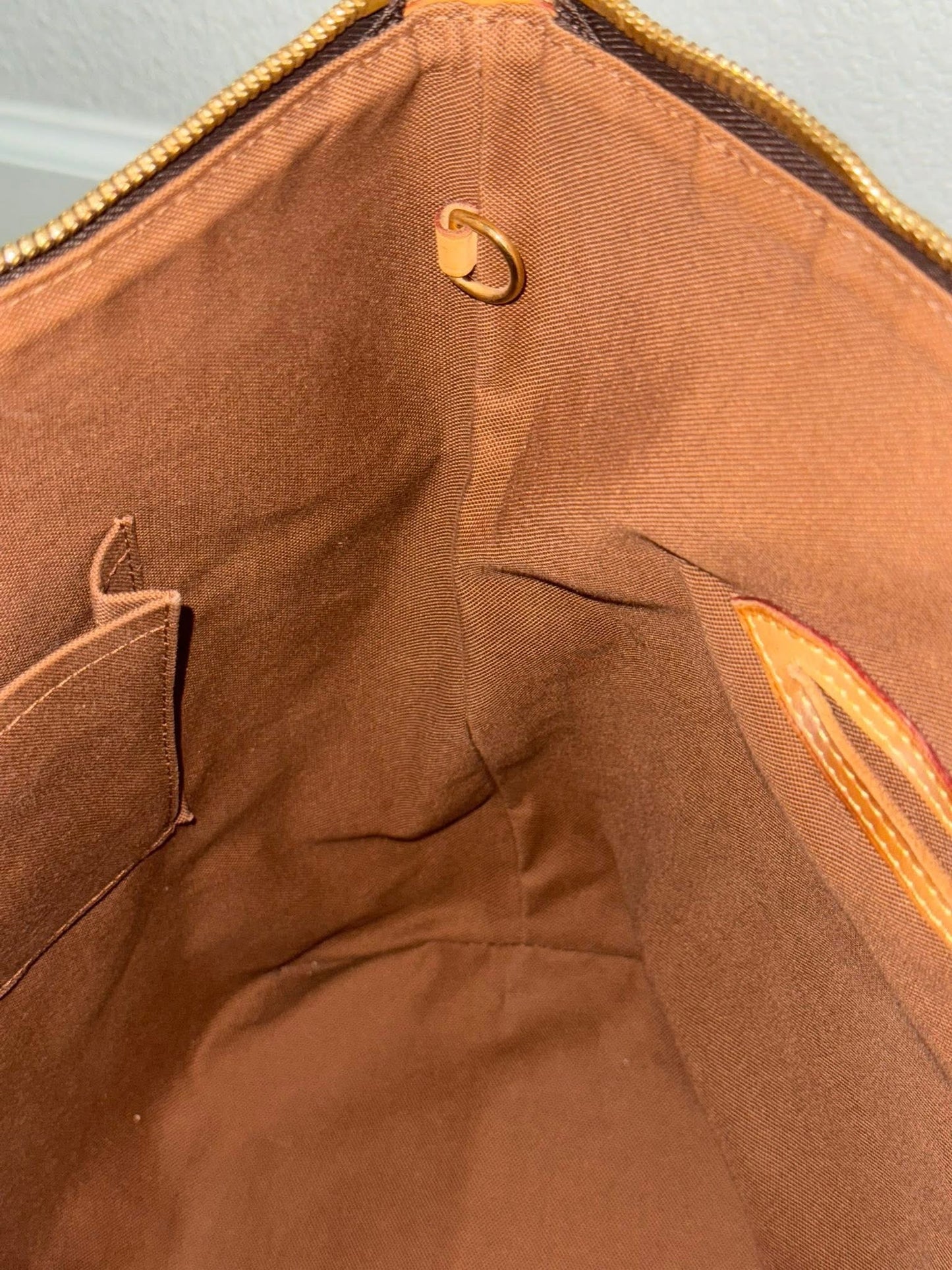 Palermo GM with Dustbag 📅 Year: 2010