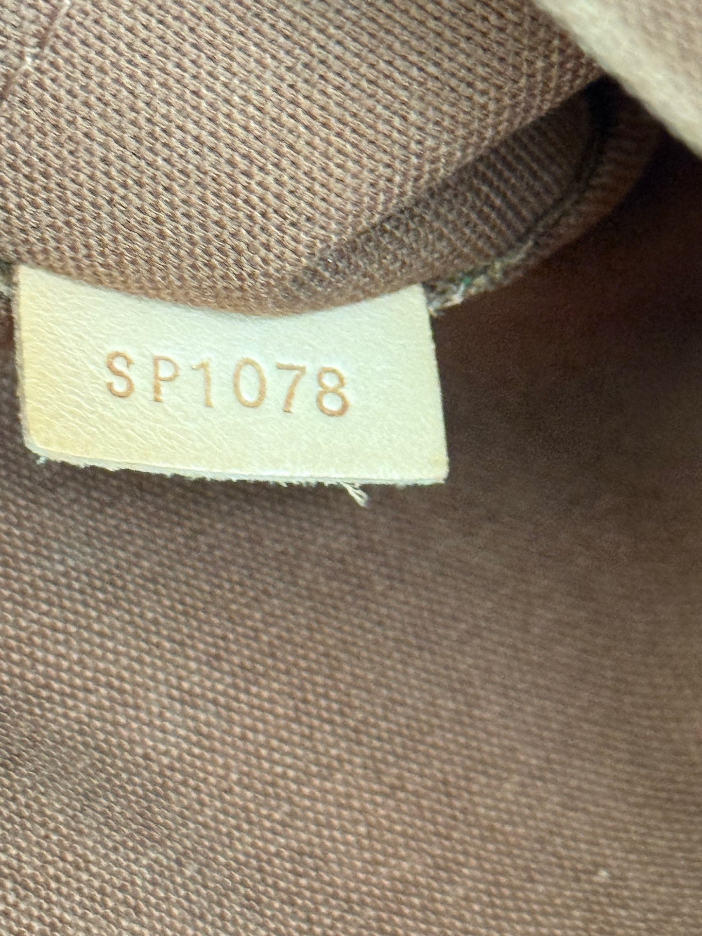 🌺 Tivoli GM in Monogram - 🗓️ Year: 2008