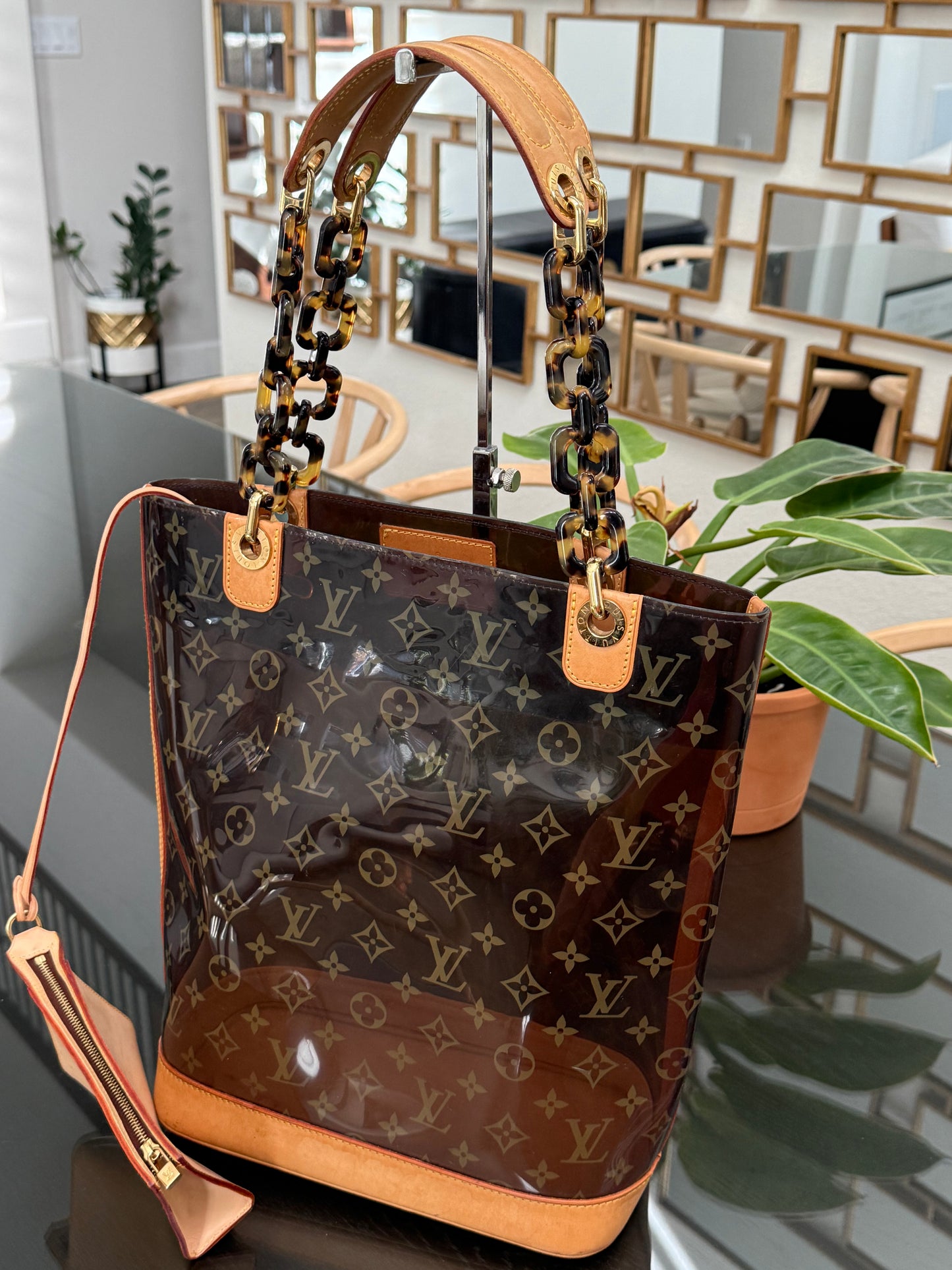 Sac Ambre Vinyl MM Bucket with Pouch 📅 Year: 2003