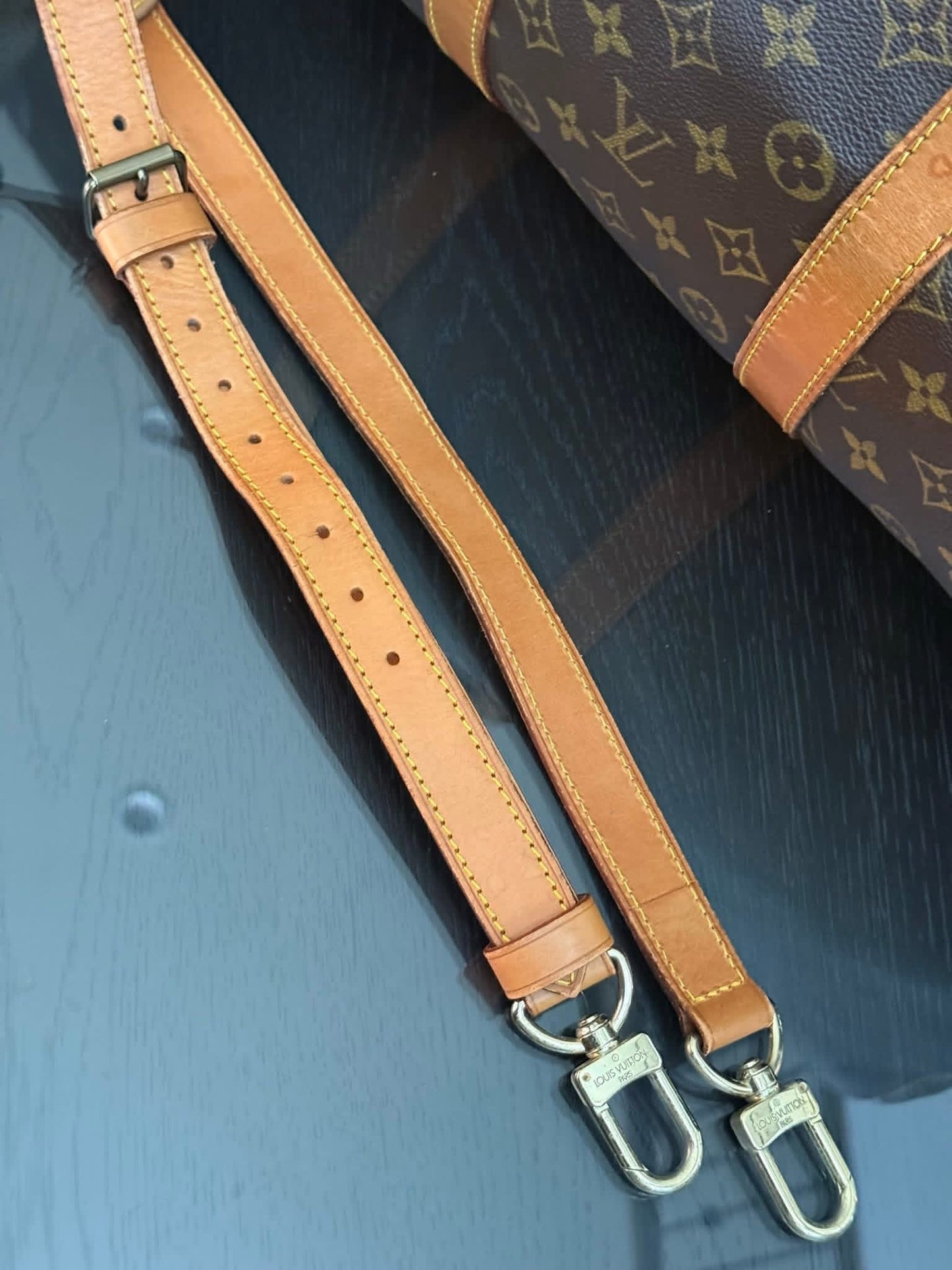 Keepall 55 Bandoulier with Original Strap, Luggage tag and Poignet 🗓️ Year: 1988