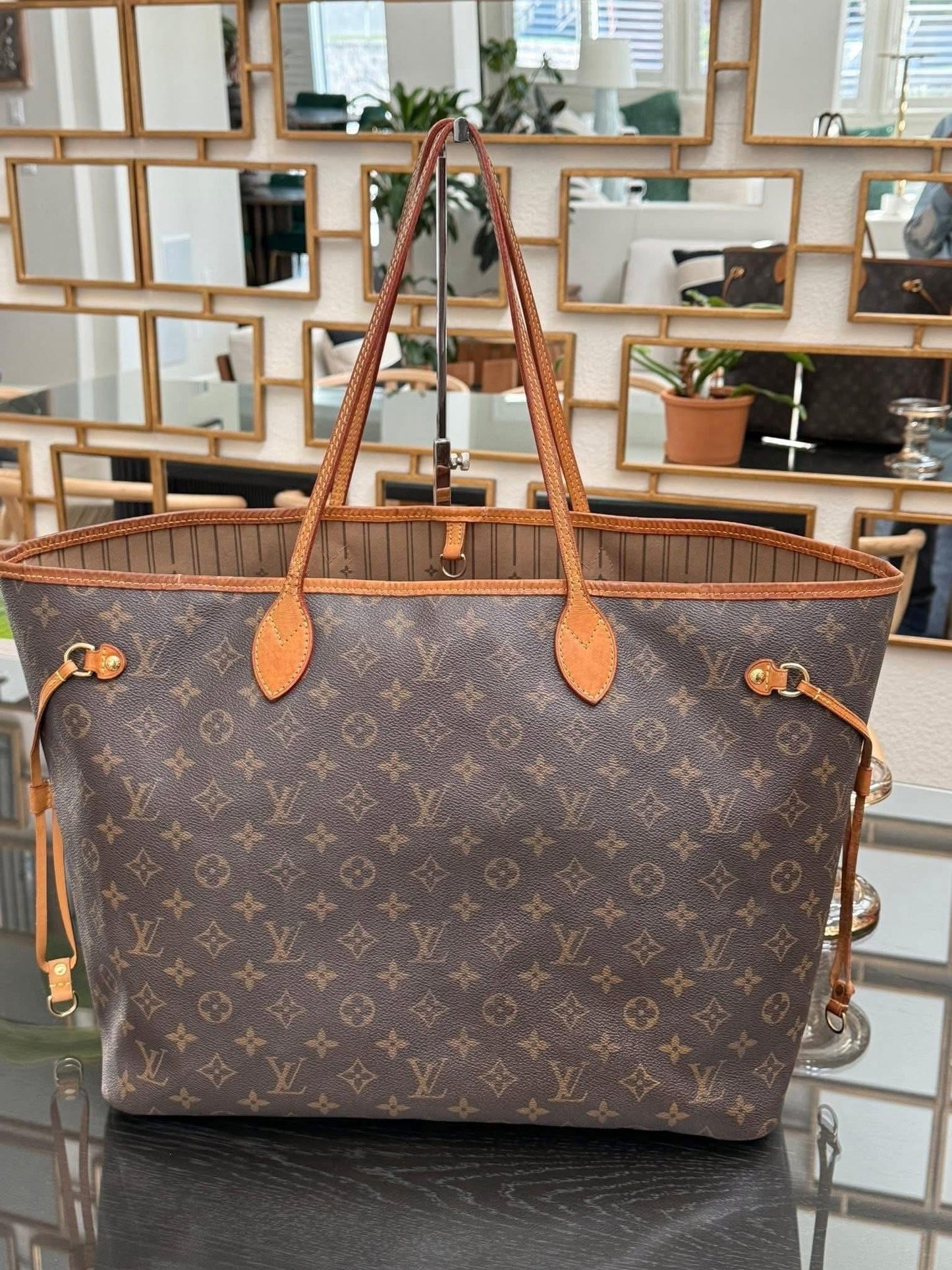Neverfull GM in Monogram with Insert Organizer 📅 Year: 2011